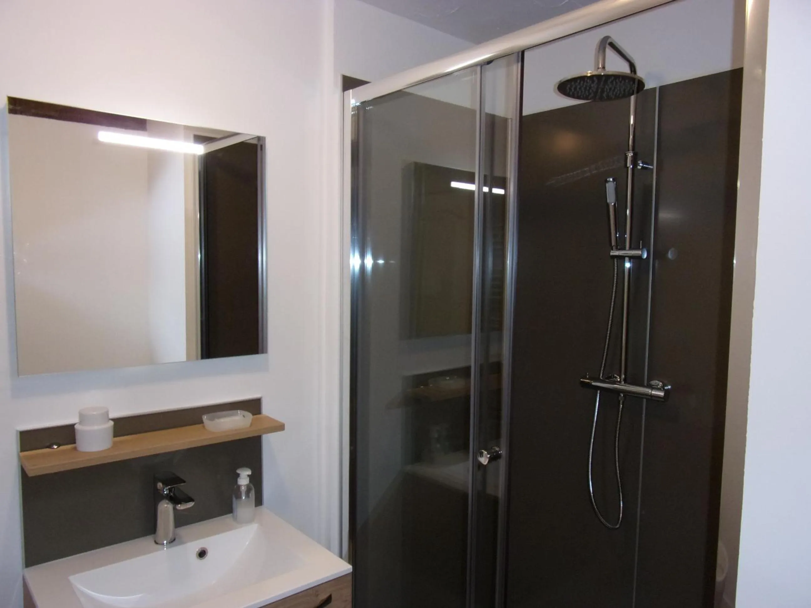 Bathroom in Chambres d'Hôtes La Chouette