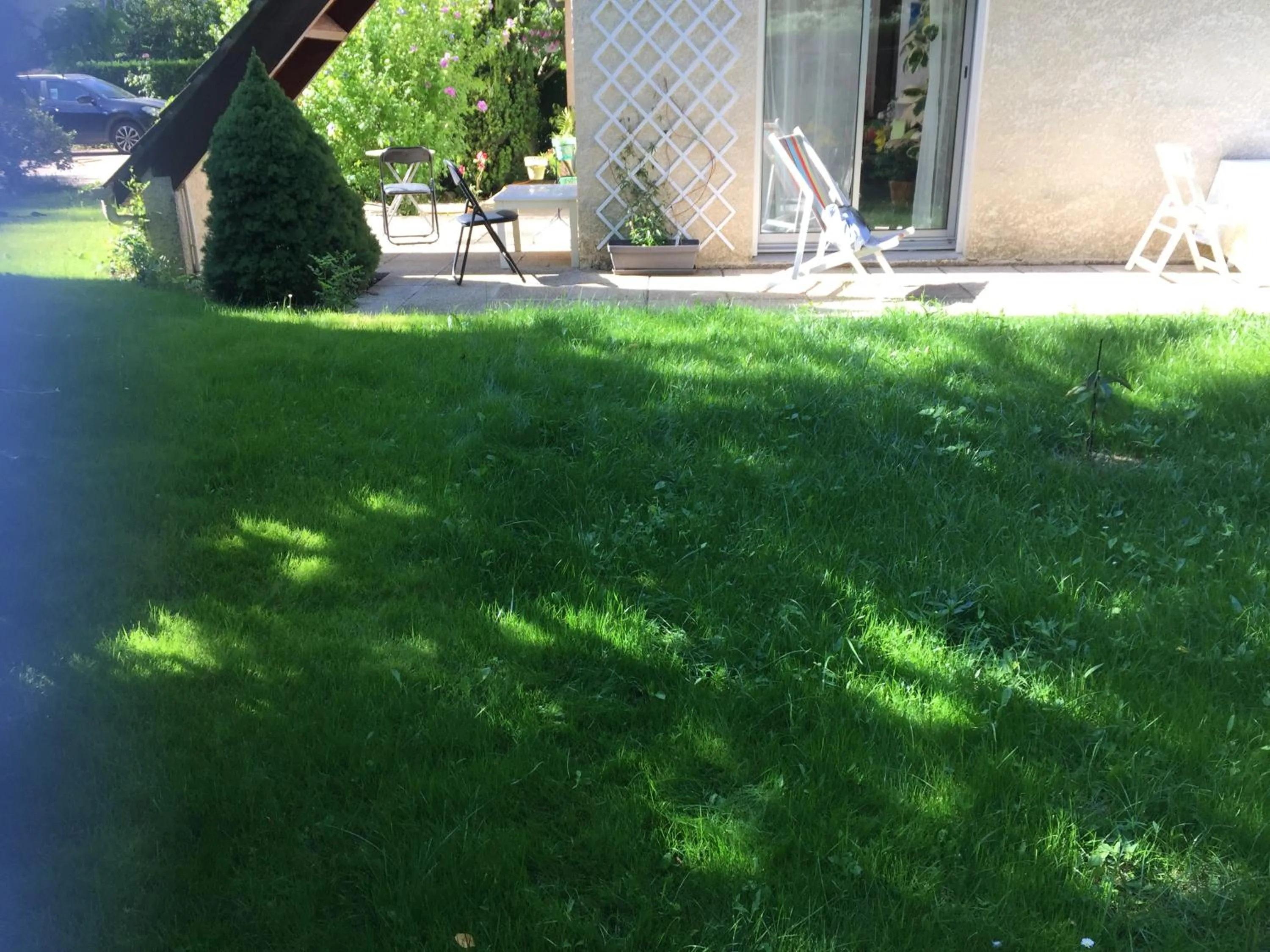 Garden in Maison Chevreuse, chambre chez l'habitant
