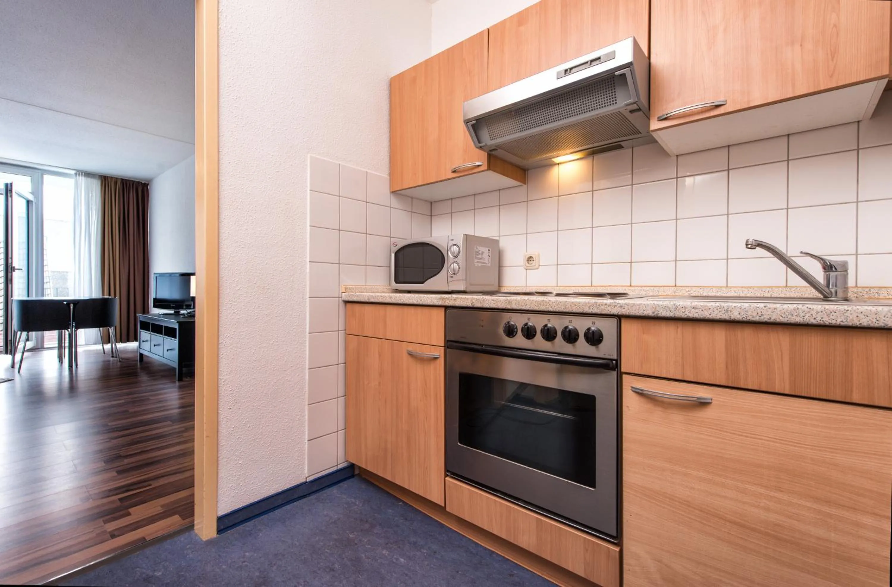 Kitchen or kitchenette, Kitchen/Kitchenette in Best Western Hotel Frankfurt Airport Neu-Isenburg