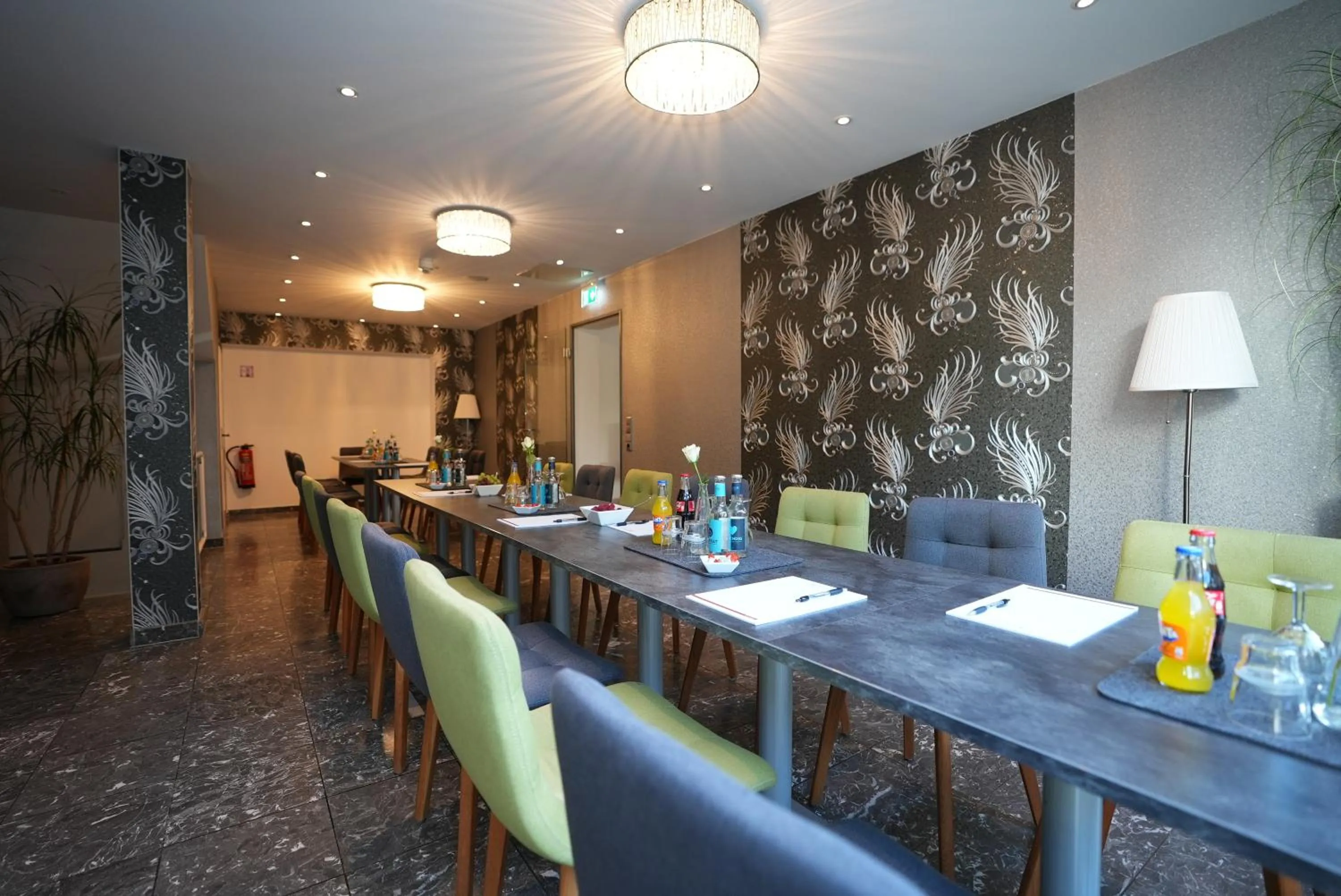 Seating area in UNO Hotel Posthof Saarlouis