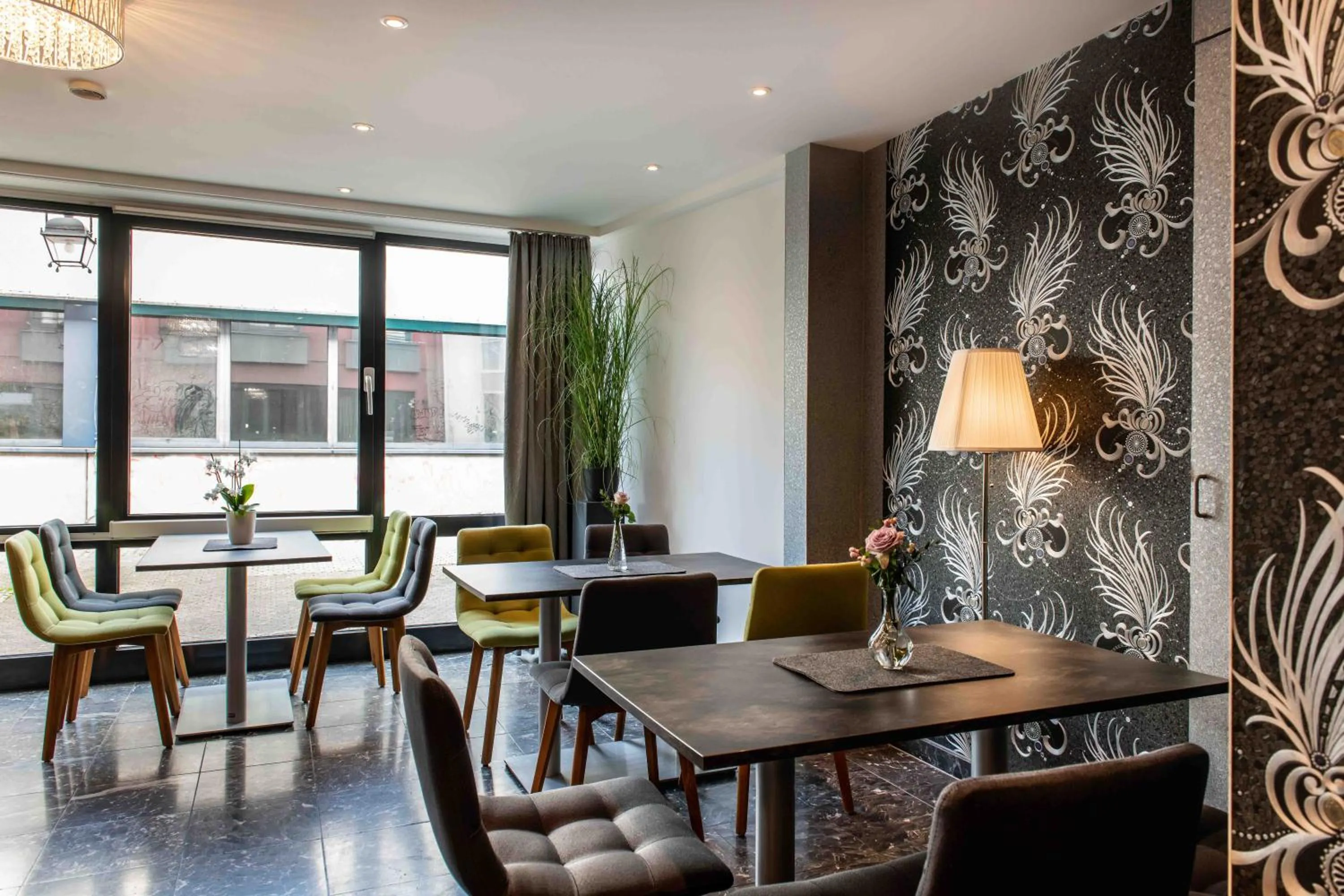 Seating area in UNO Hotel Posthof Saarlouis