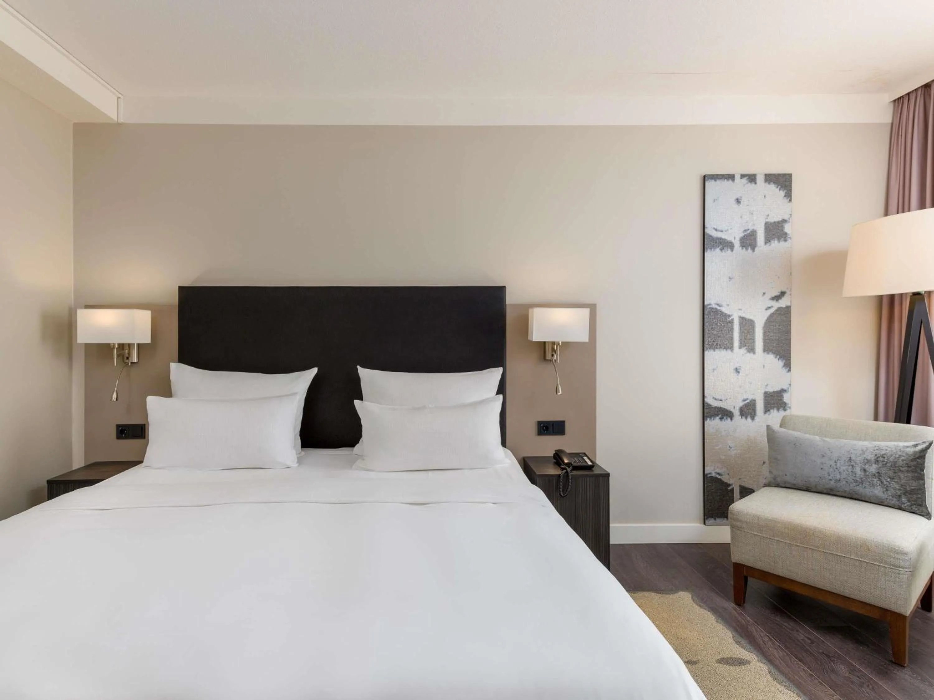 Bedroom, Bed in Mercure Hannover Oldenburger Allee