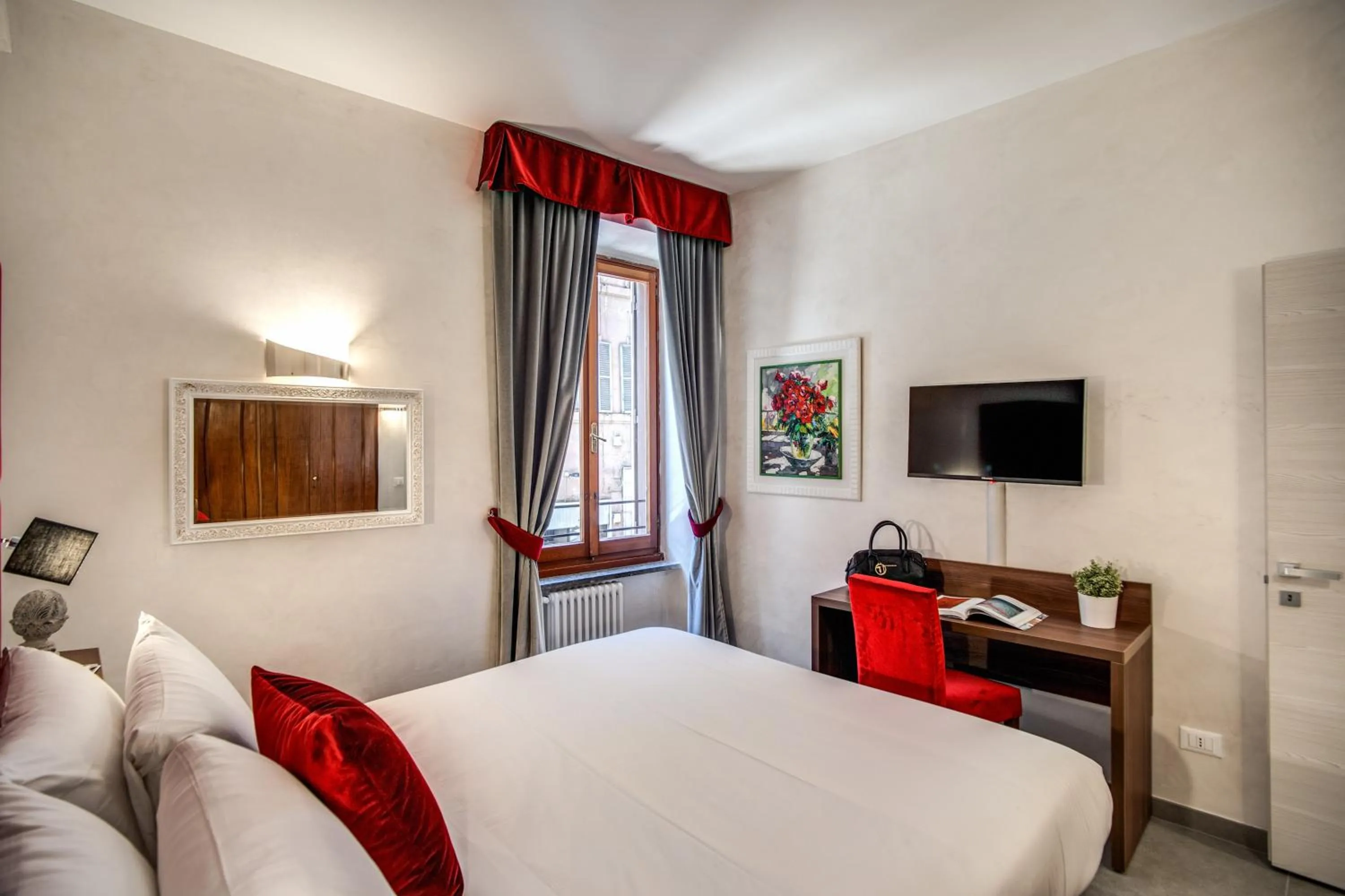 Bed in Tritone Top House