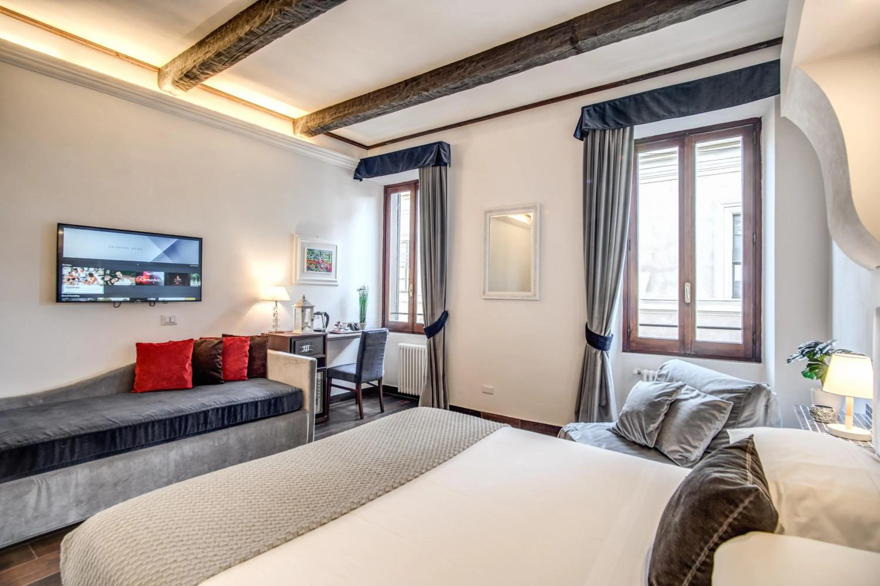 Bed in Tritone Top House