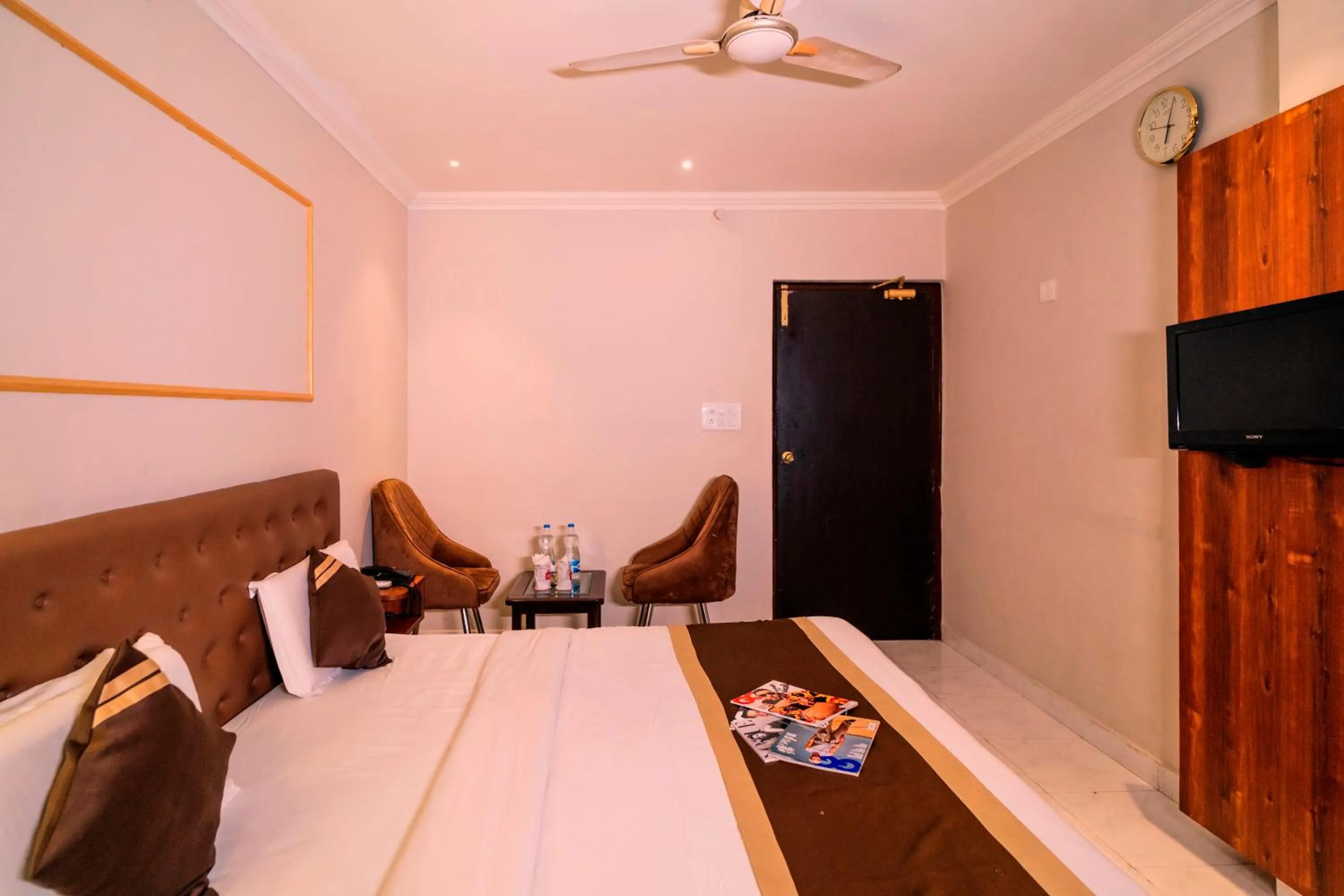 Bed in Hotel DiDi International