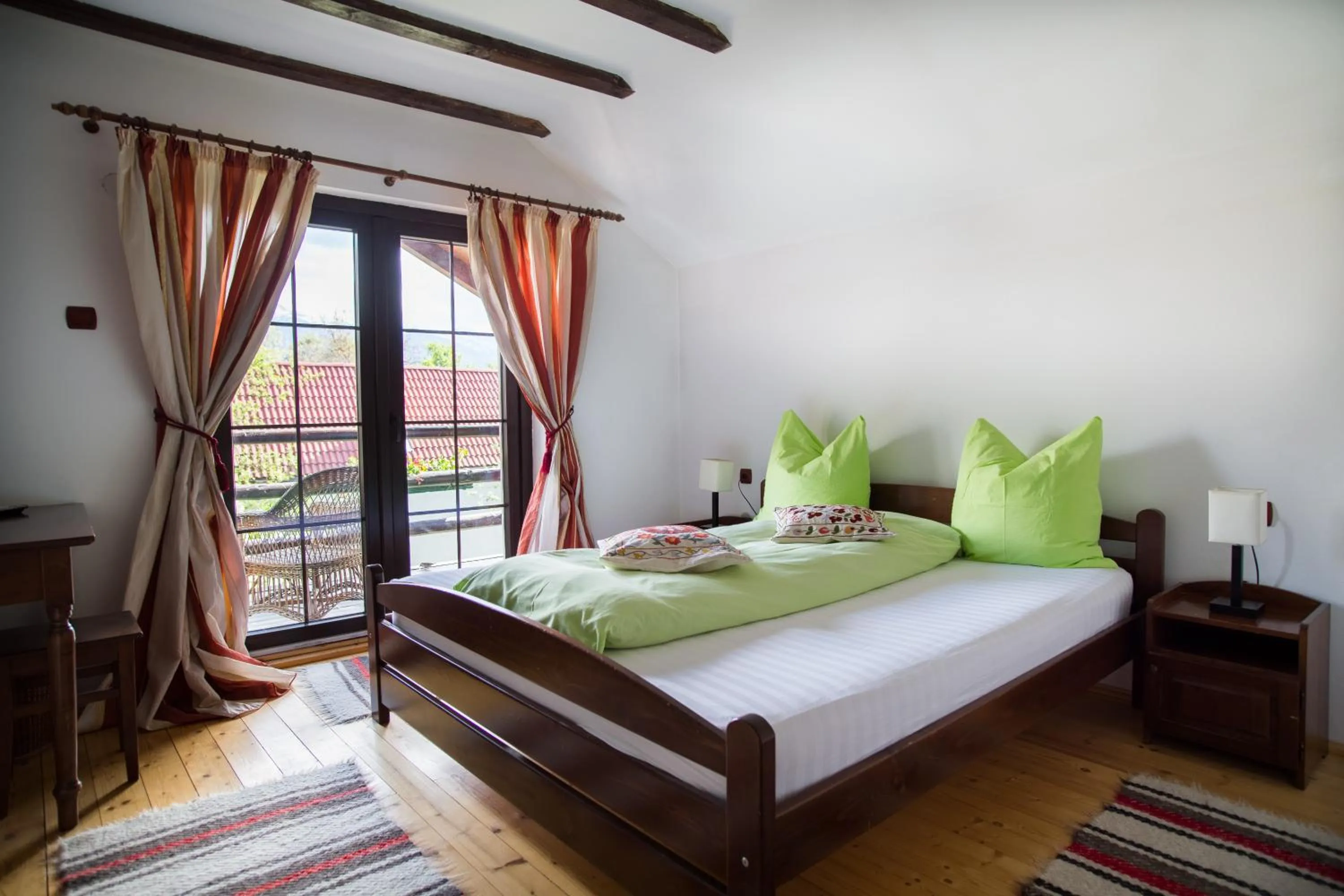 Bed in Casa Mosului - Transfăgărășan Bed & Breakfast