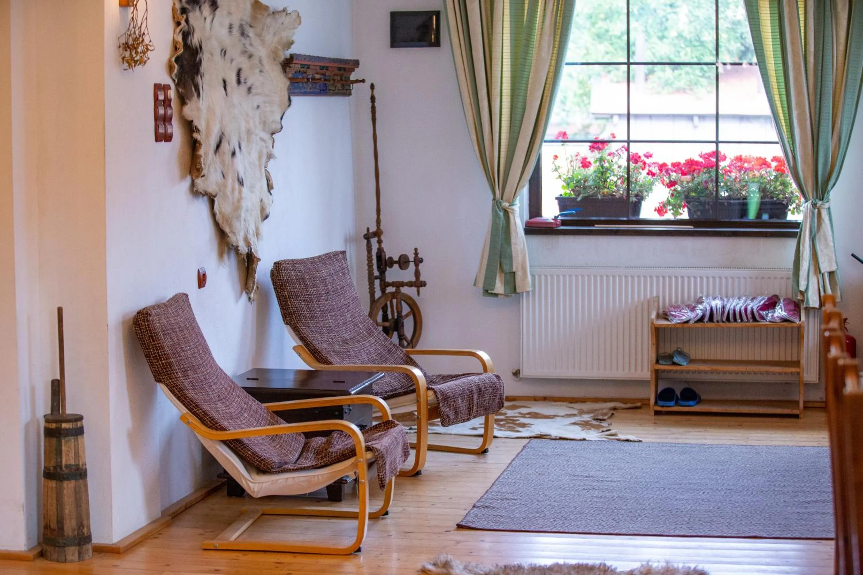Living room in Casa Mosului - Transfăgărășan Bed & Breakfast