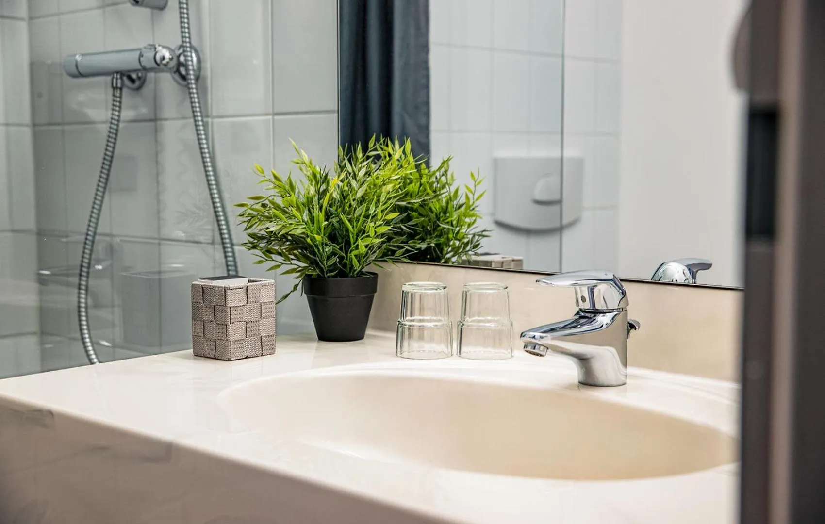 Bathroom in Median Hotel Hannover Lehrte