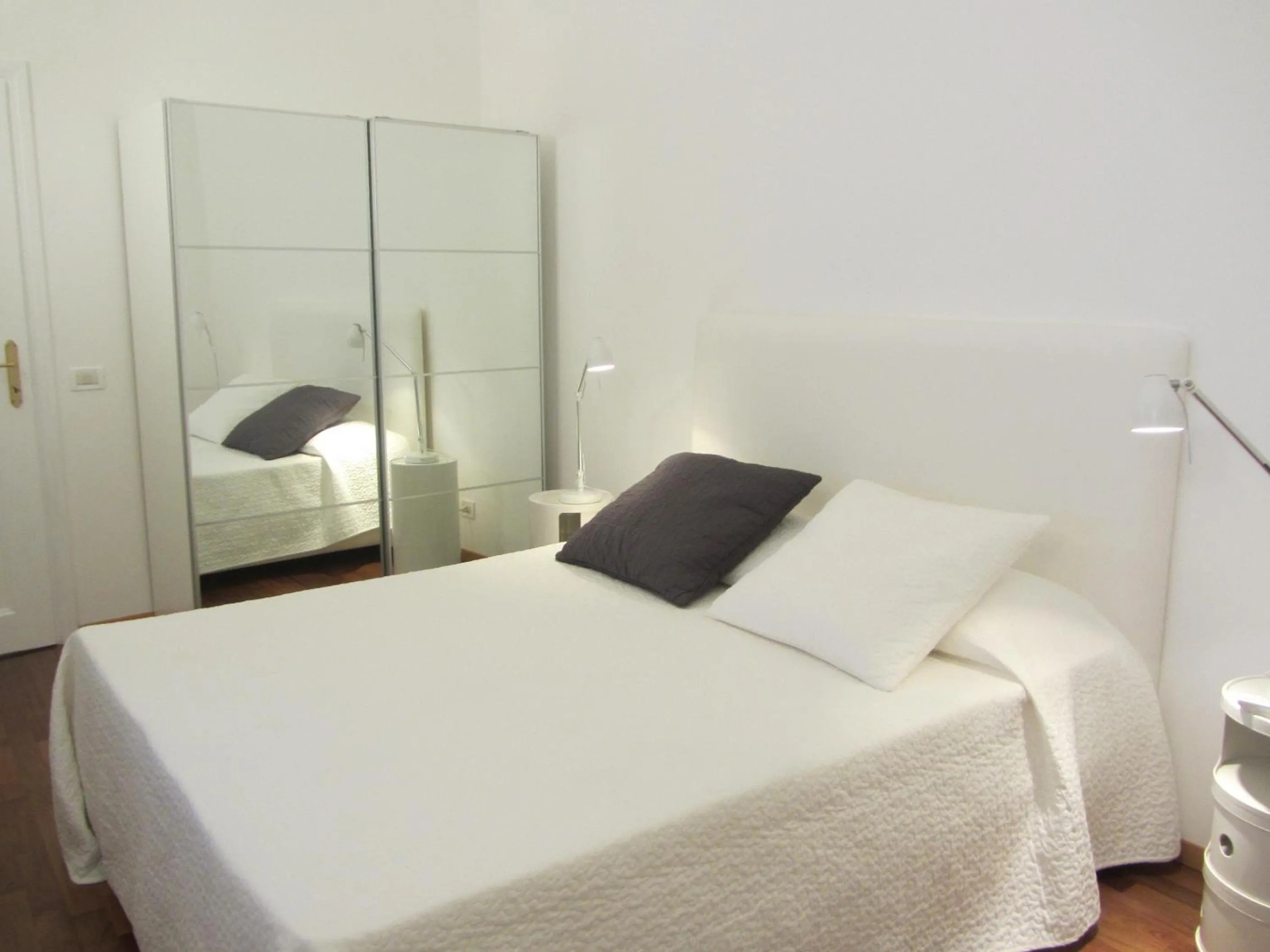 Bedroom, Bed in Stay In Rome