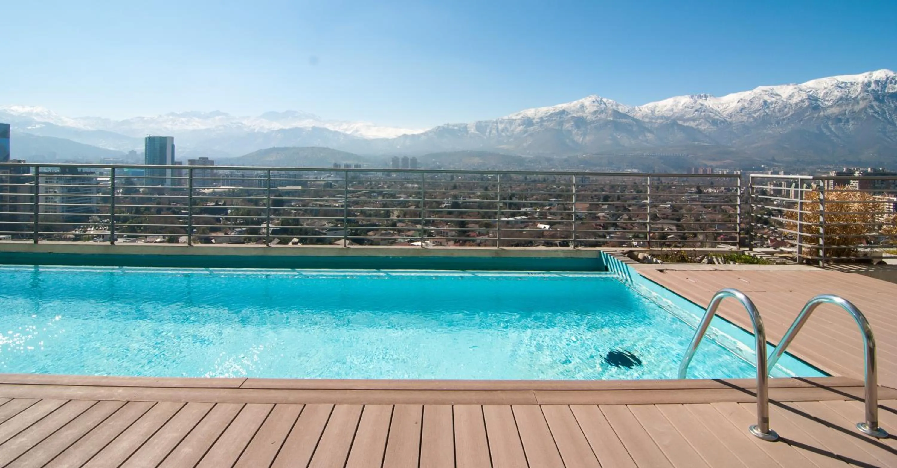 Pool view in Views Cordillera