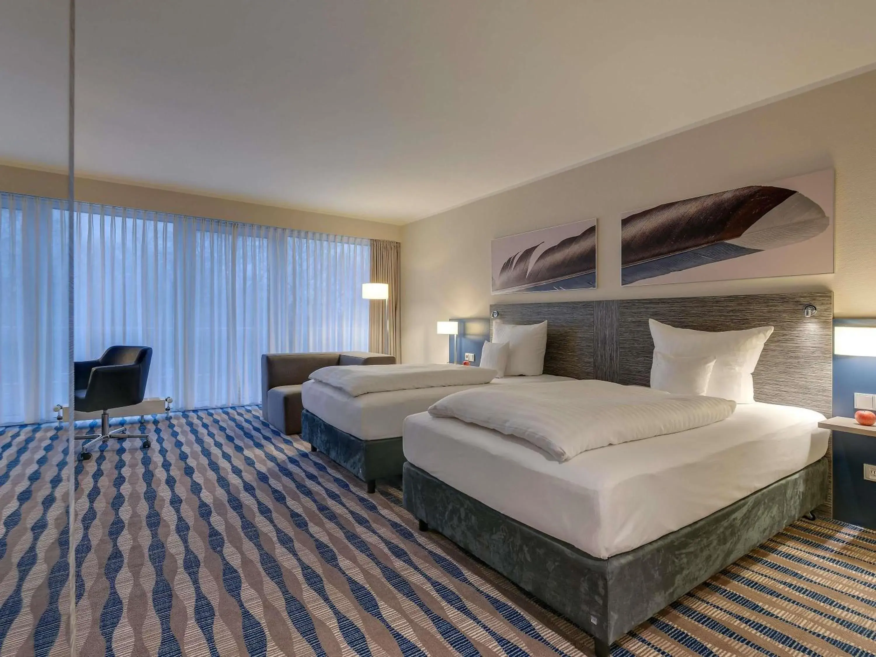 Standard Twin Room in Mercure Hotel am Entenfang Hannover Standard Twin Room in Mercure Hotel am Entenfang Hannover