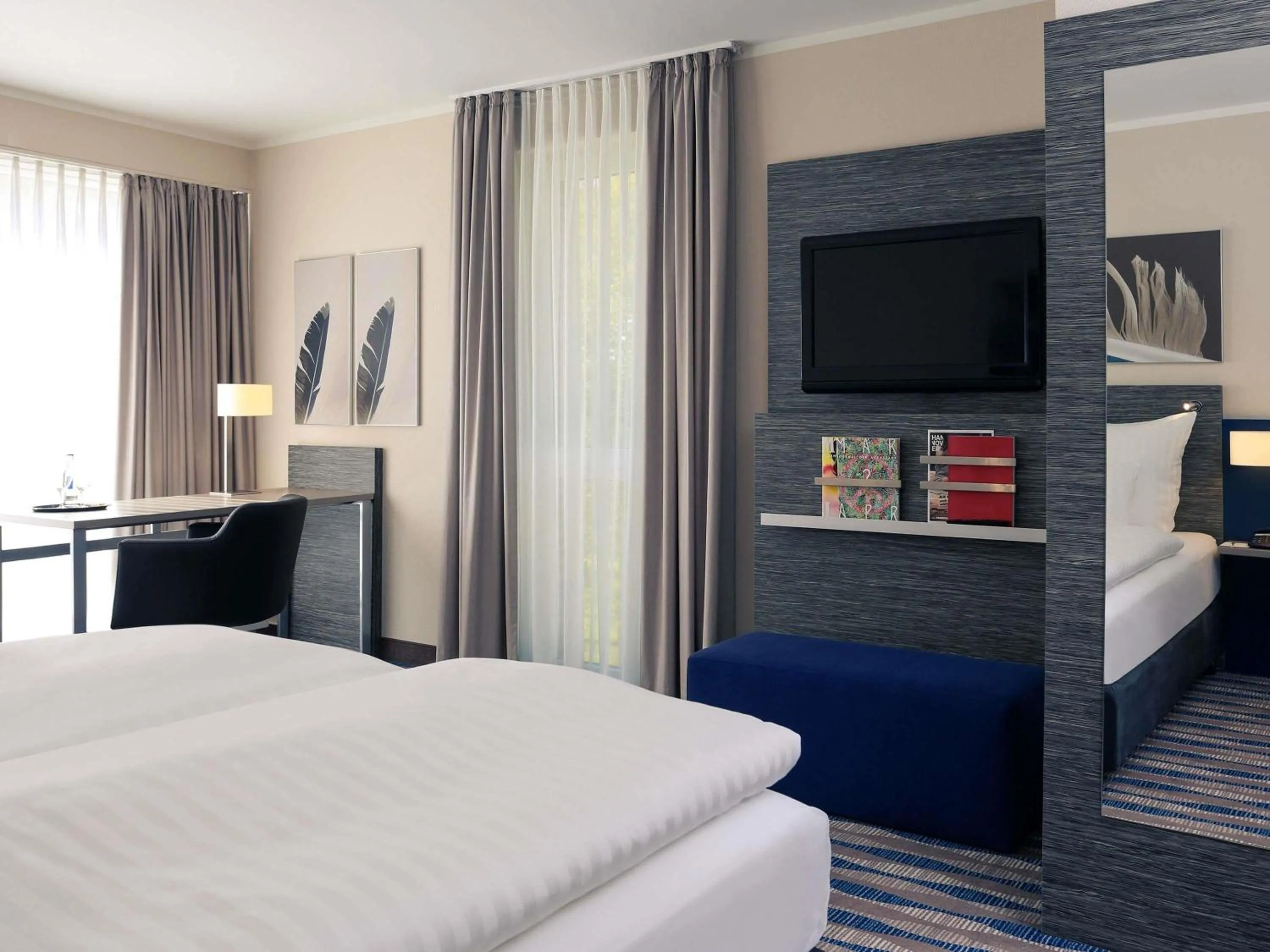 Bedroom, Bed in Mercure Hotel am Entenfang Hannover