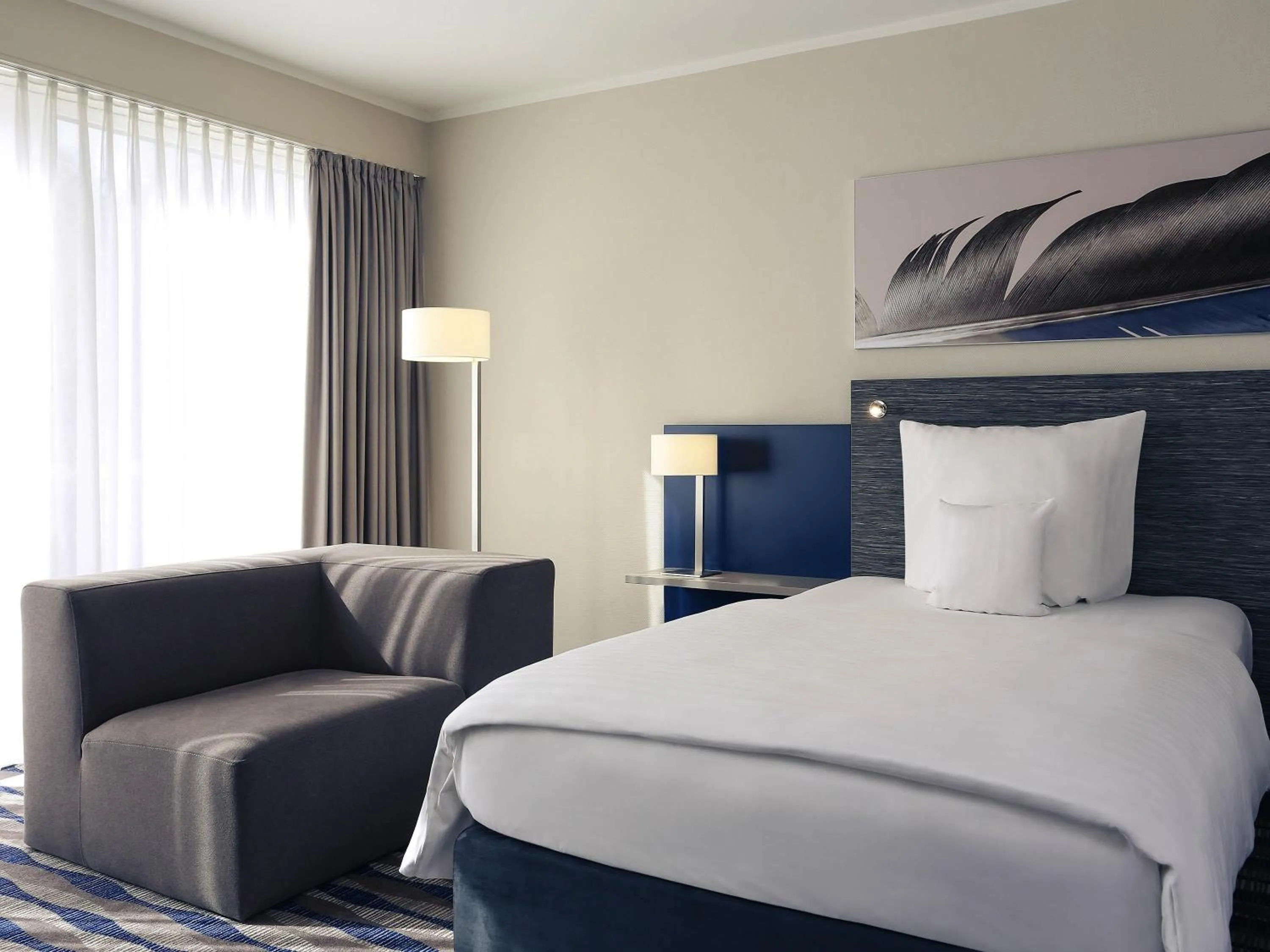 Bedroom, Bed in Mercure Hotel am Entenfang Hannover