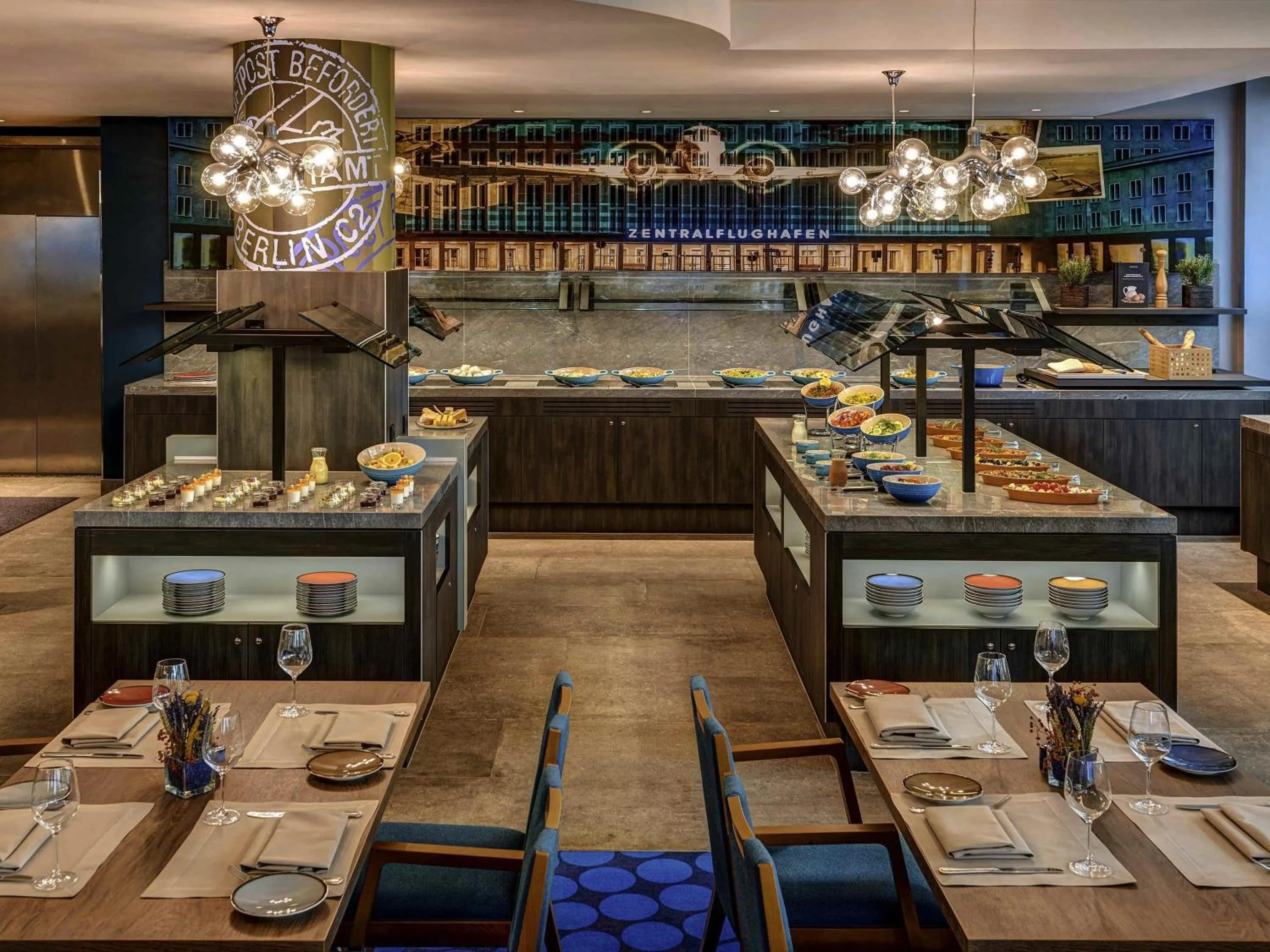 Restaurant/places to eat in Mercure Hotel Berlin Tempelhof