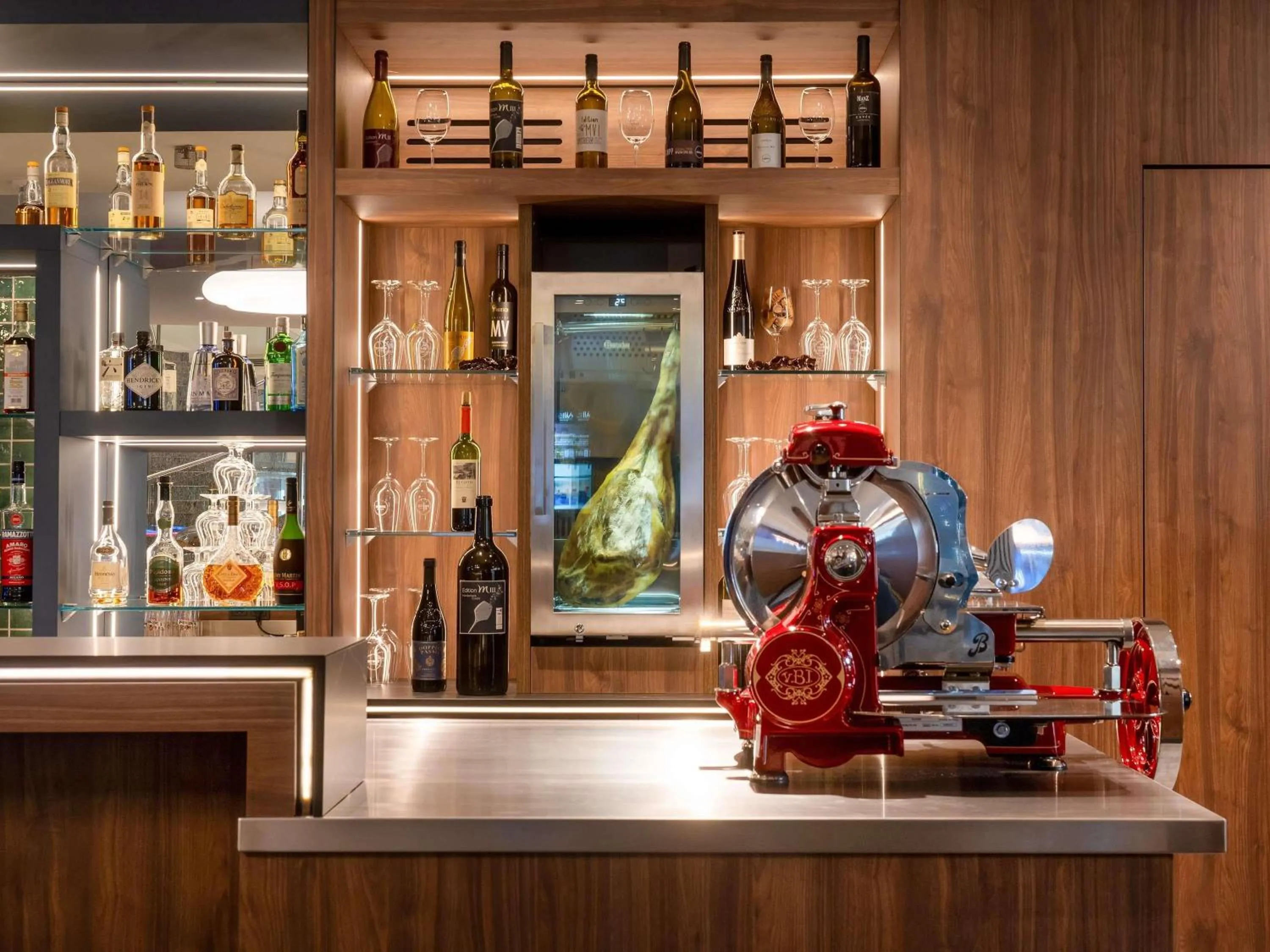 Lounge or bar in Mercure Hotel Berlin Tempelhof