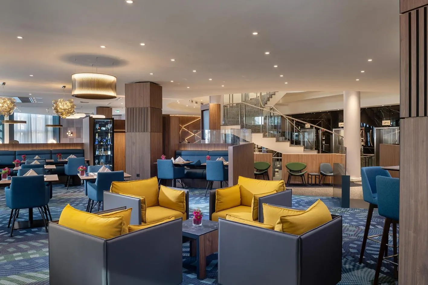 Lounge or bar in Mercure Hotel Berlin Tempelhof