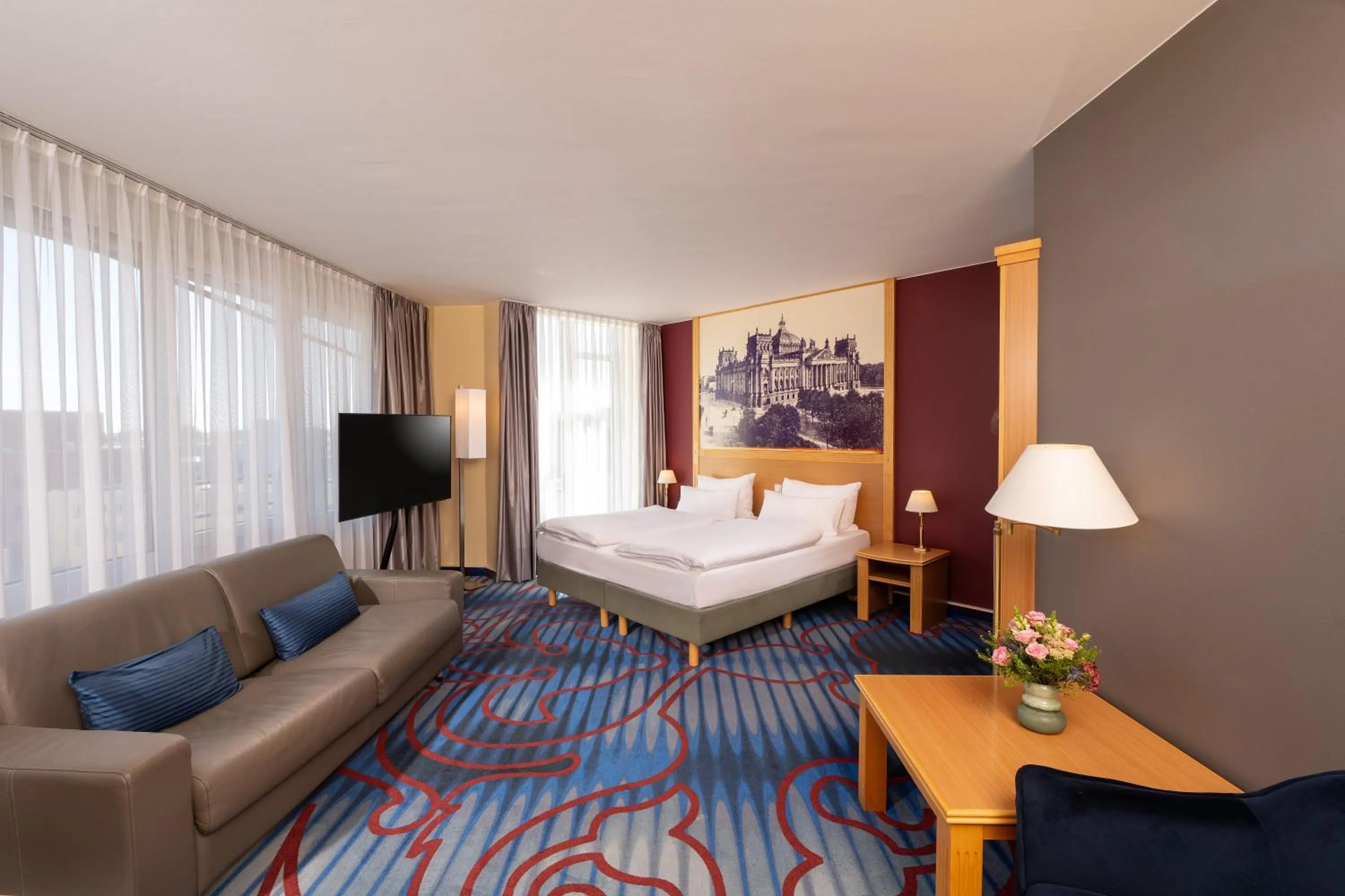 Photo of the whole room, Bed in Mercure Hotel Berlin Tempelhof