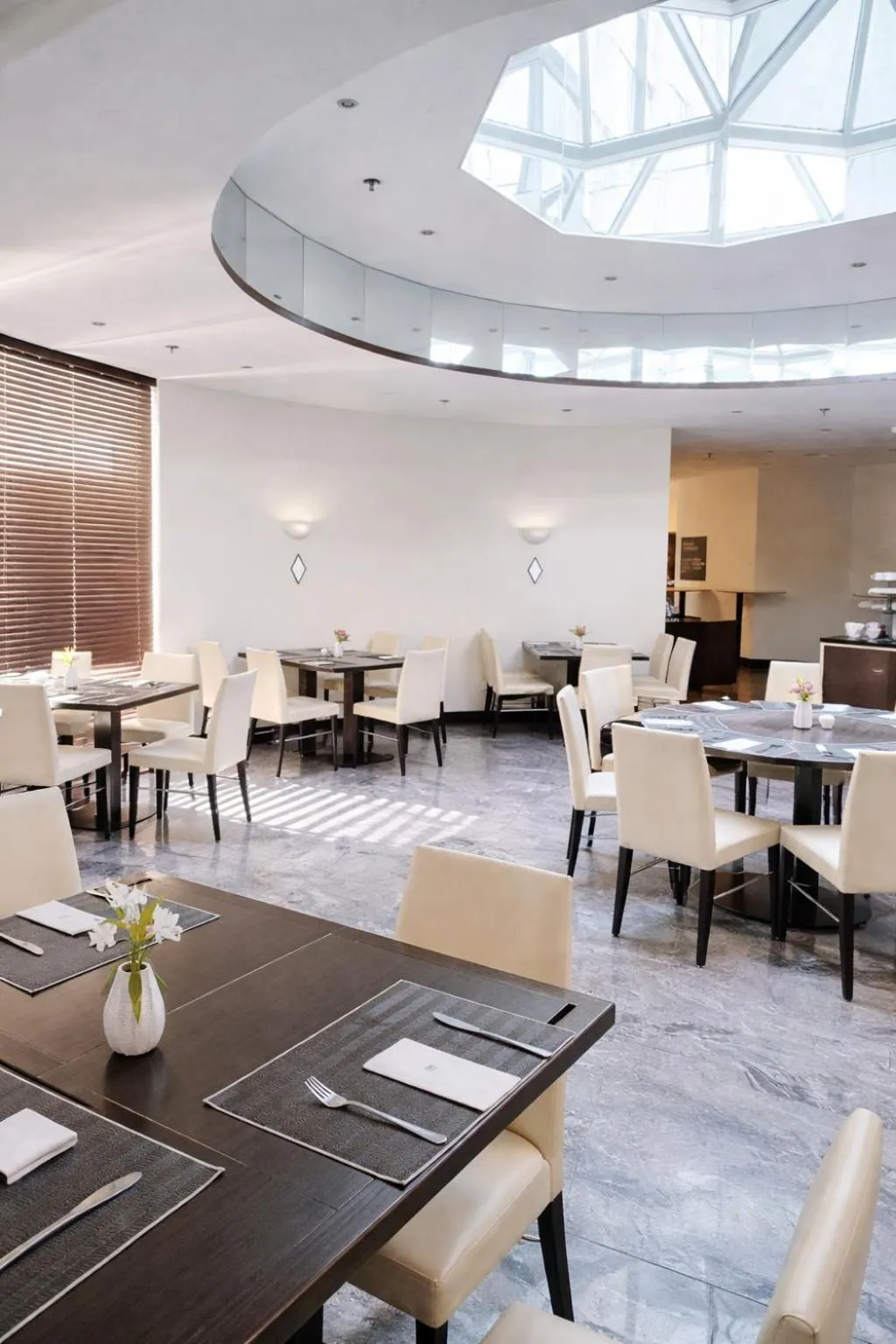 Restaurant/places to eat in Hotel Dresden Neustadt