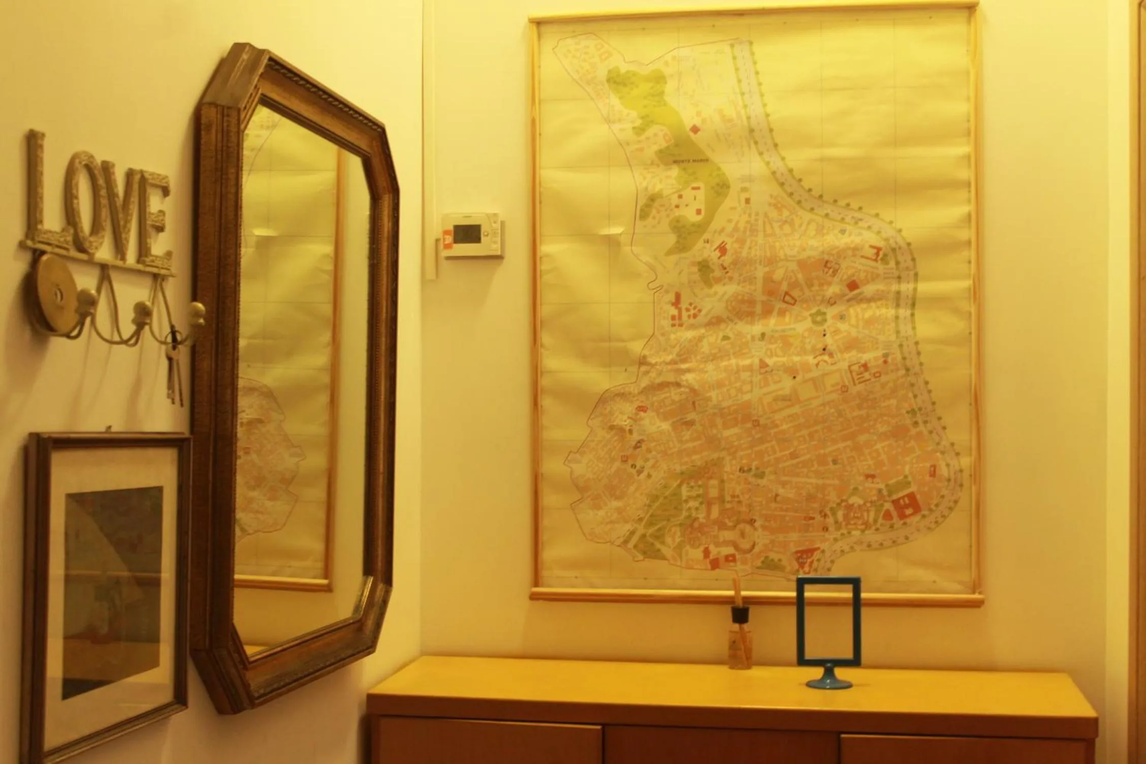 Decorative detail in Daffodil in Roma San Pietro