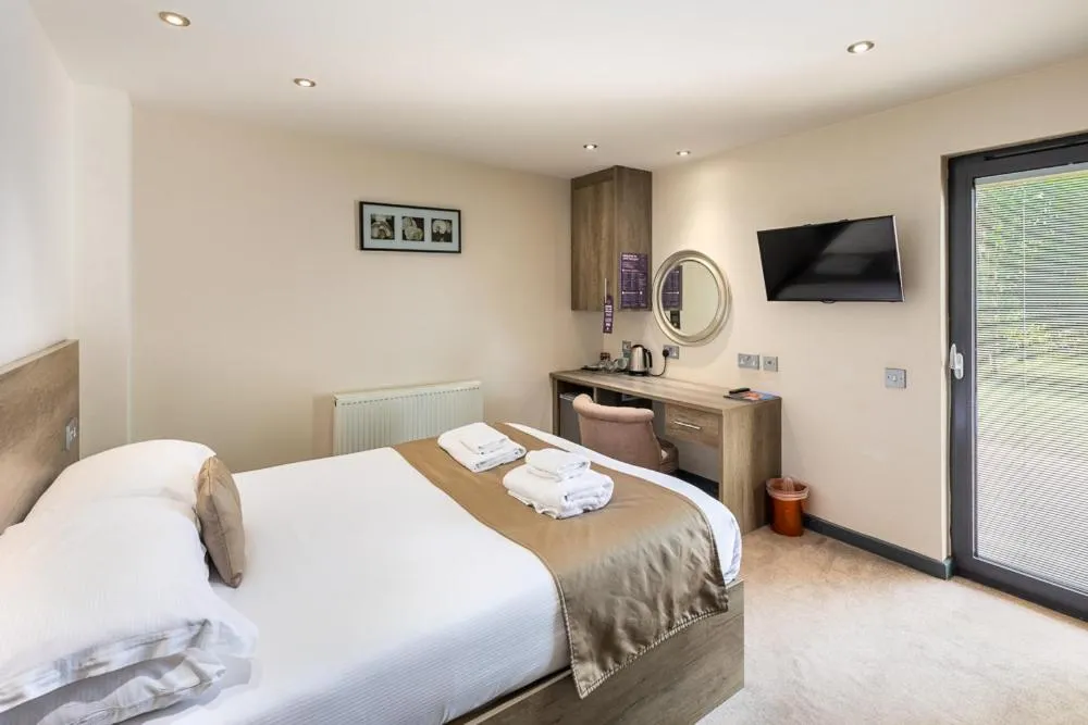 Photo of the whole room, Bed in The Kilnwick Percy Resort and Golf Club