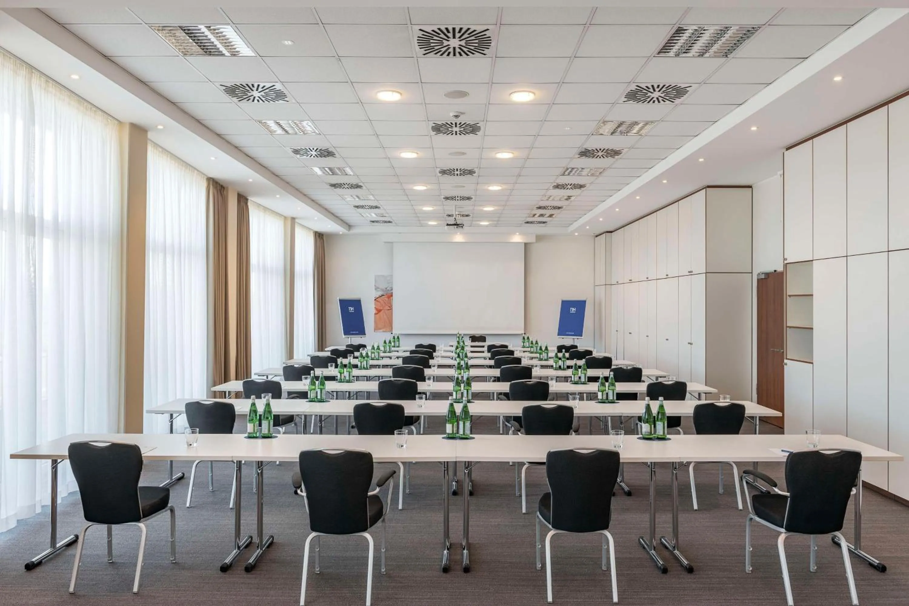 Meeting/conference room in NH Hamburg Horner Rennbahn