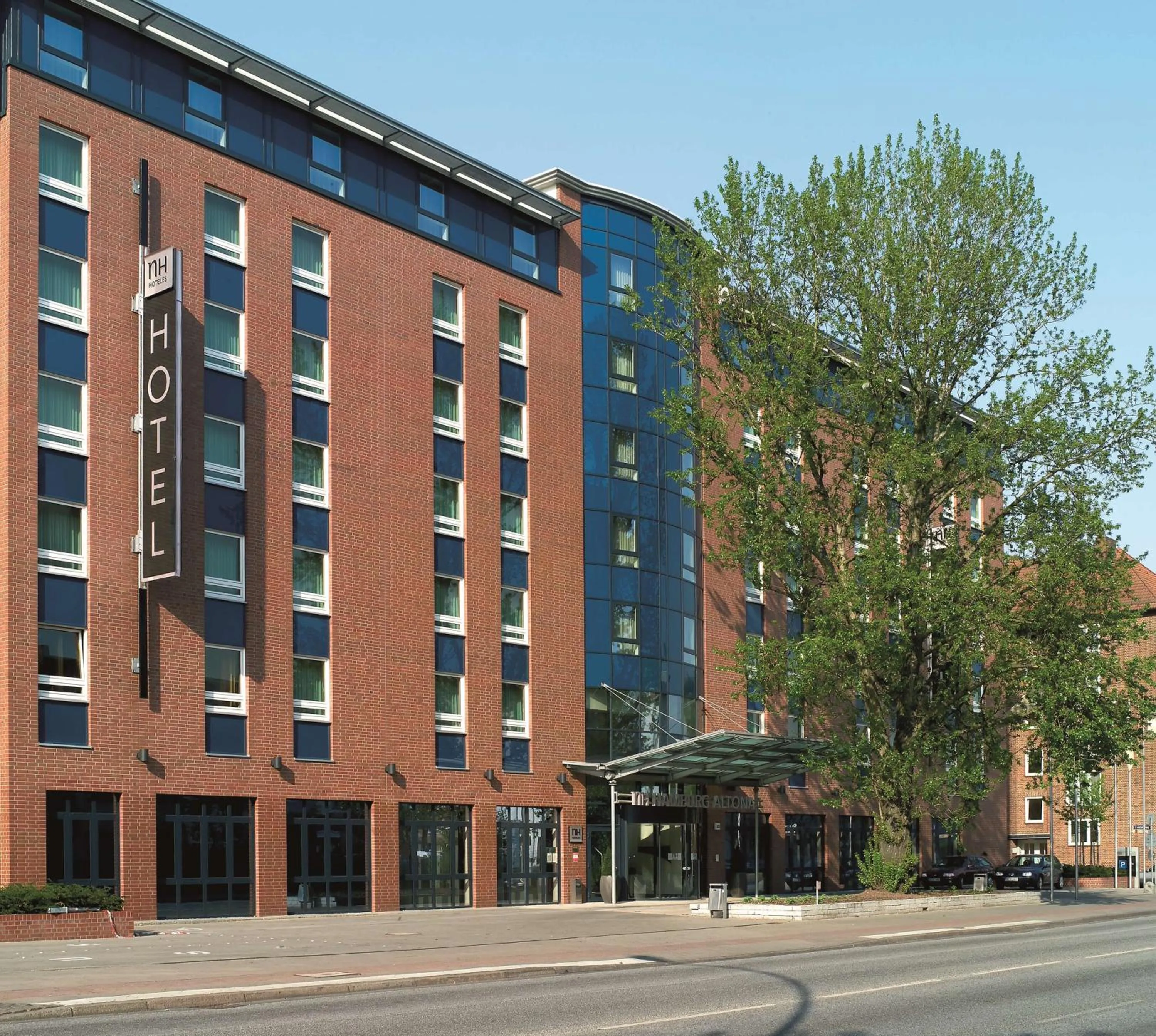 Property building in NH Hamburg Altona