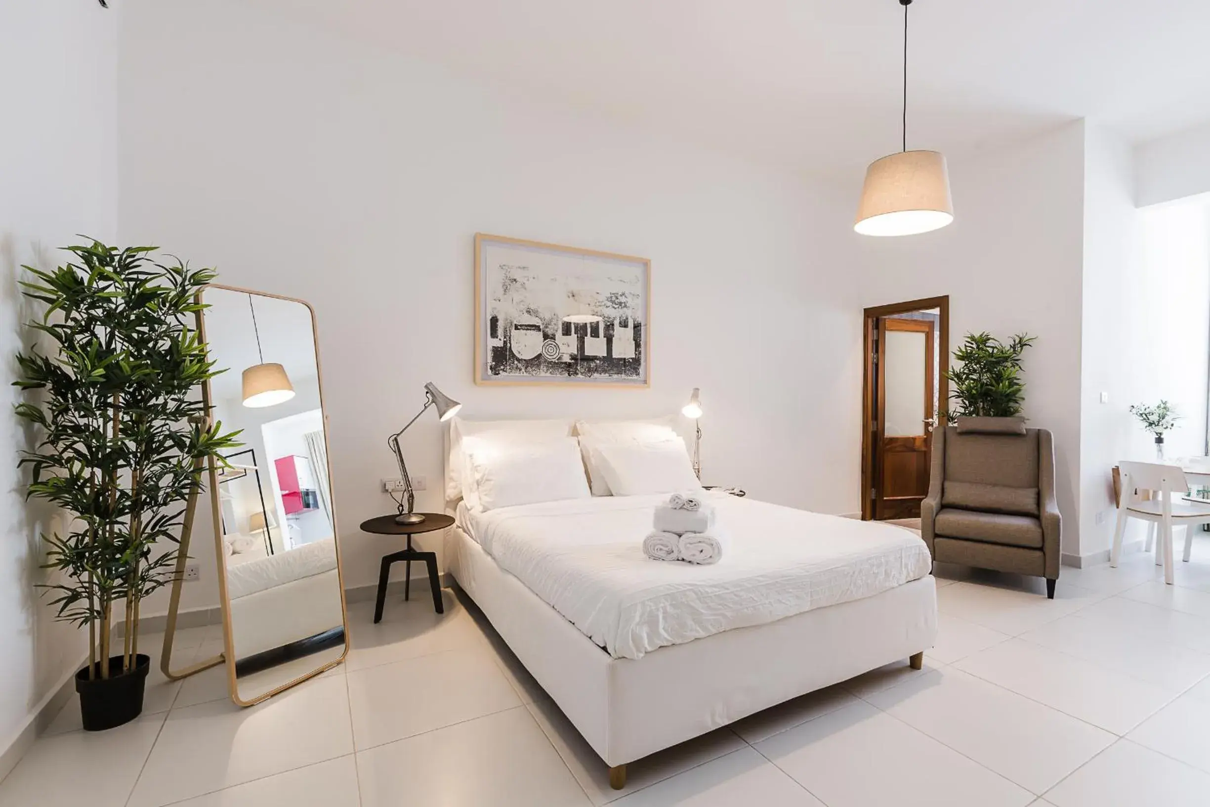 Deluxe Suite with Spa Access in Two Pillows Boutique Hostel Deluxe Suite with Spa Access in Two Pillows Boutique Hostel