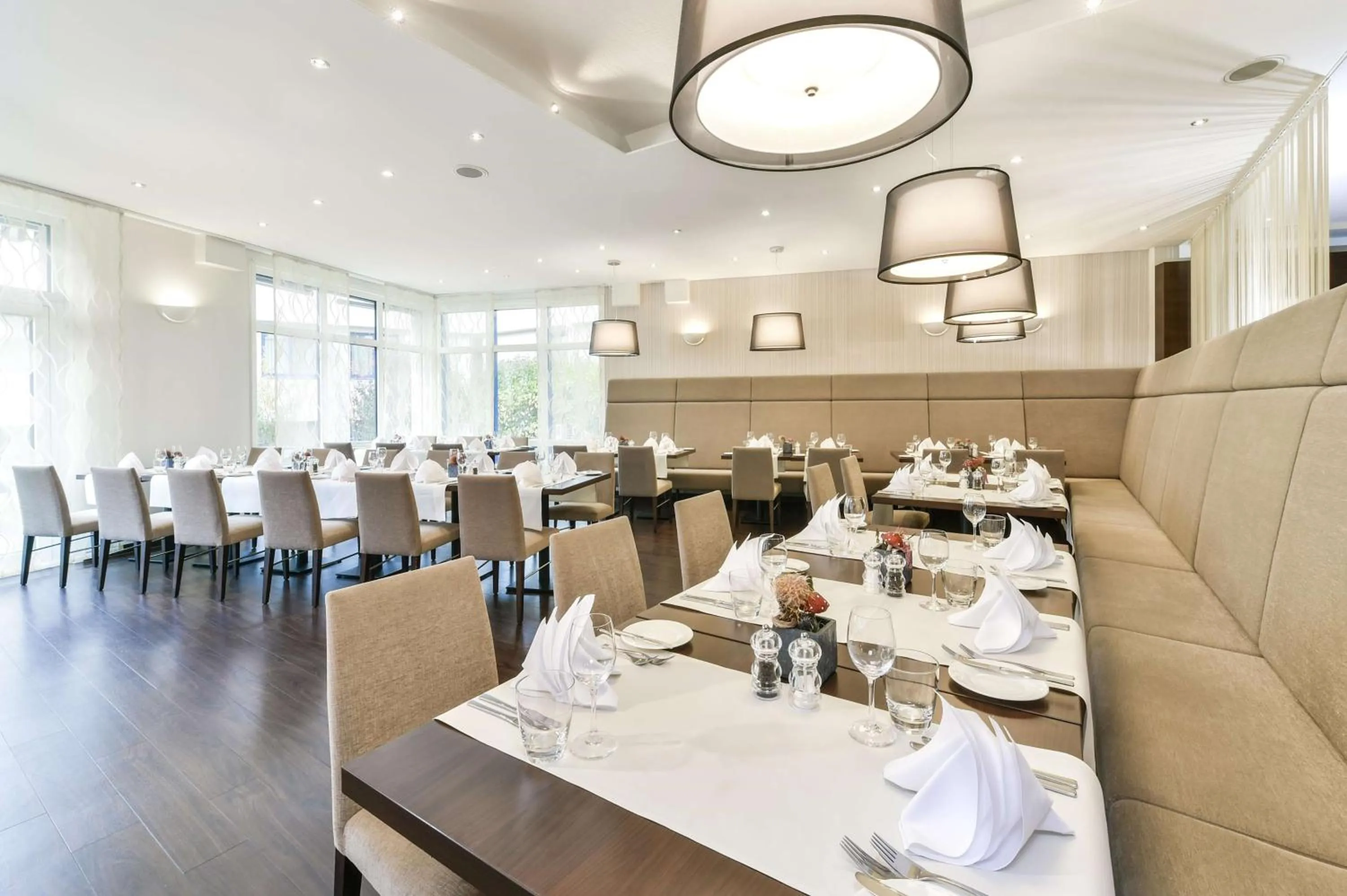 Restaurant/places to eat in NH München Airport