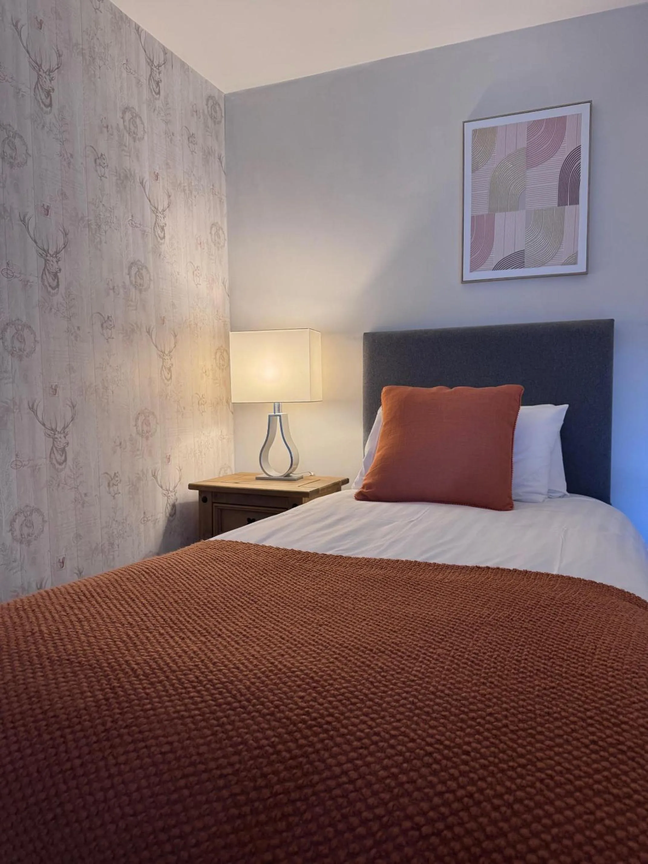 Bed in The Oaks Hotel