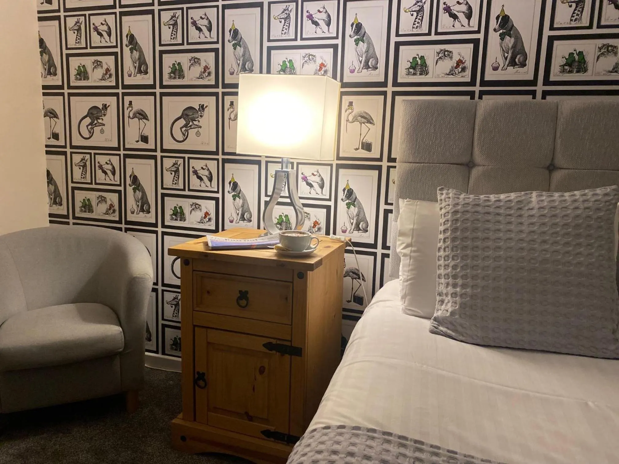 Bed in The Oaks Hotel