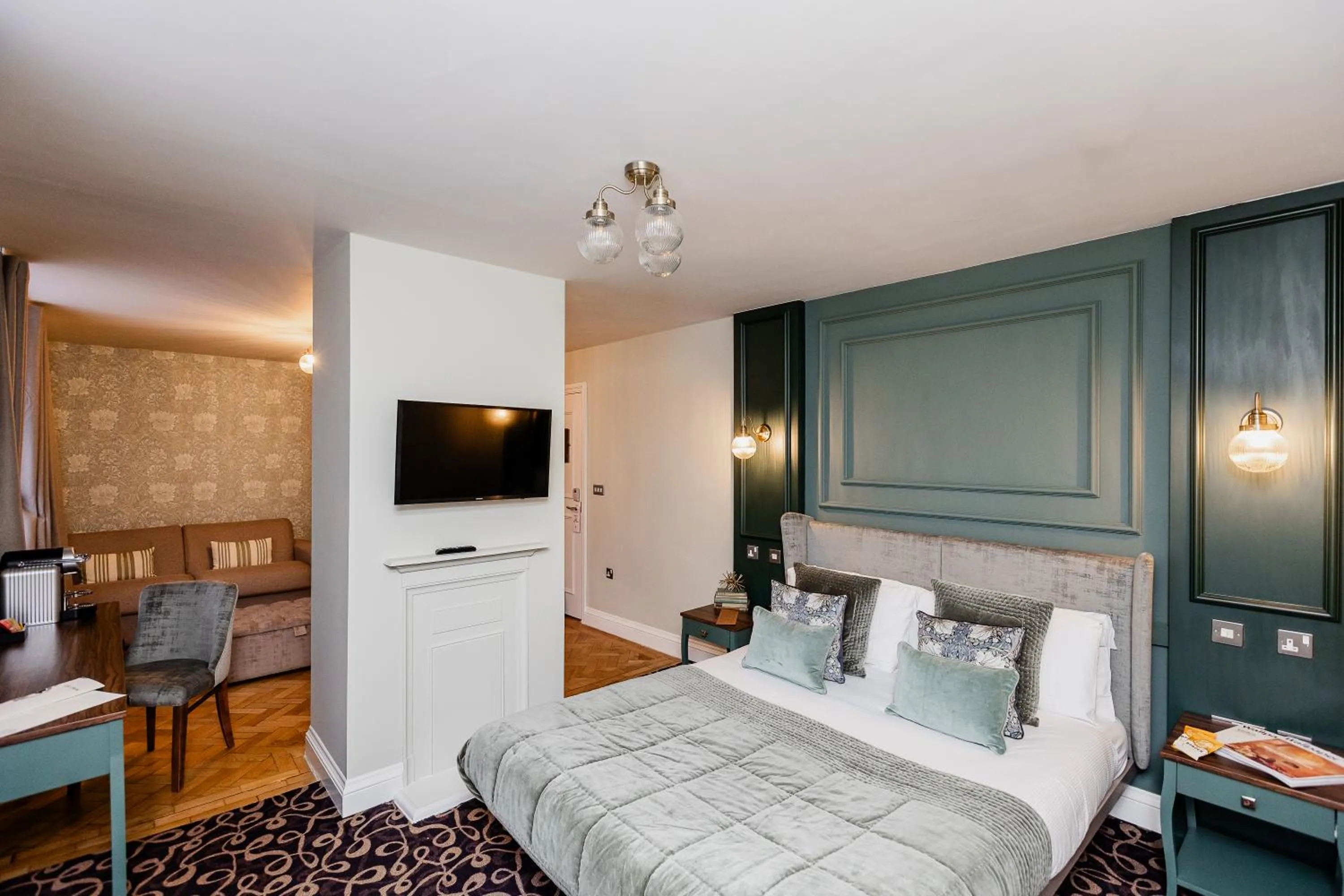 Photo of the whole room, Bed in Halifax Hall