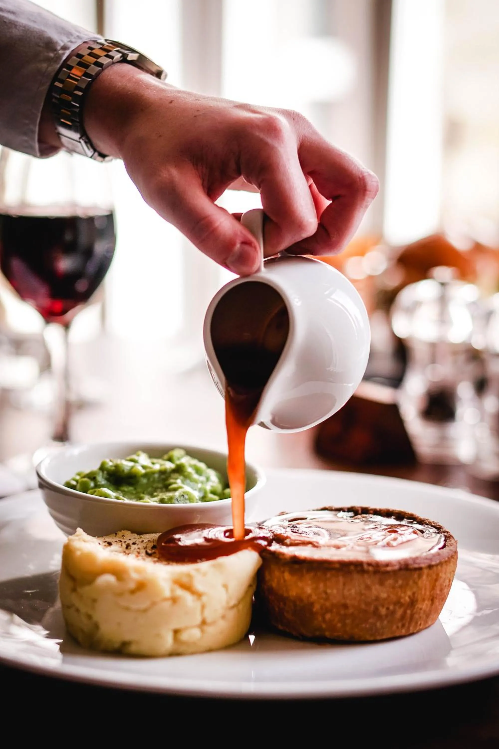 Restaurant/places to eat in Halifax Hall