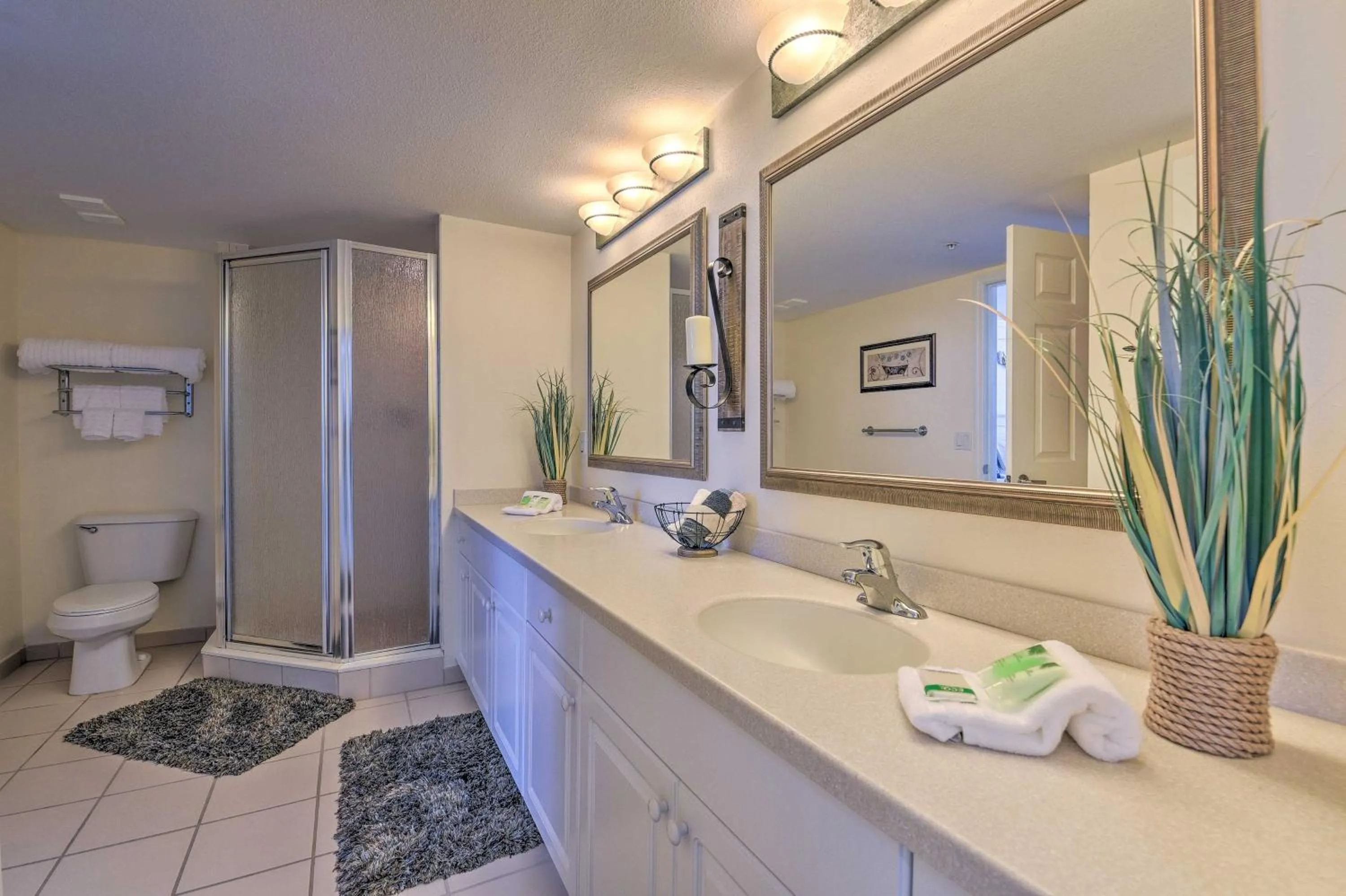 Daytona Beachfront Condo with Ocean View