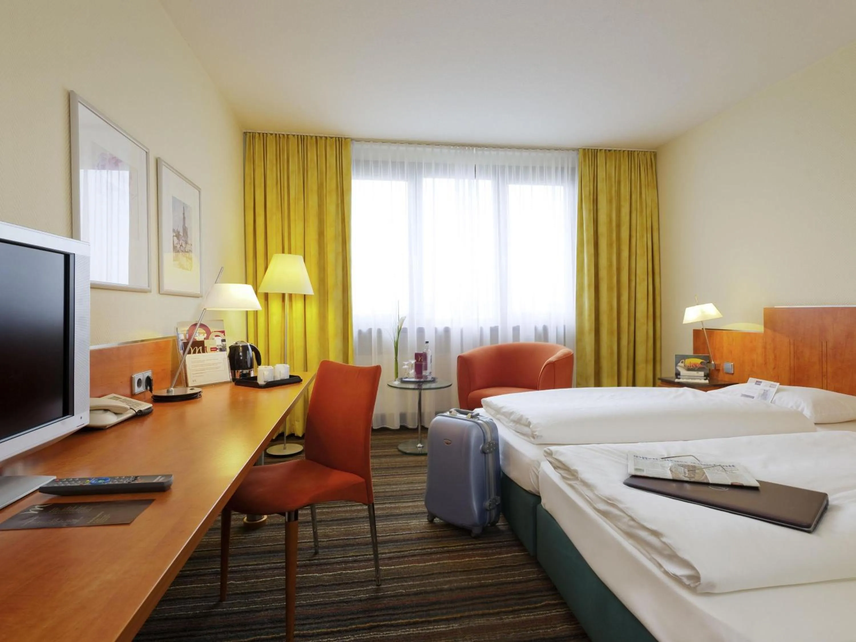 Bedroom, Bed in Mercure Hotel am Messeplatz Offenburg