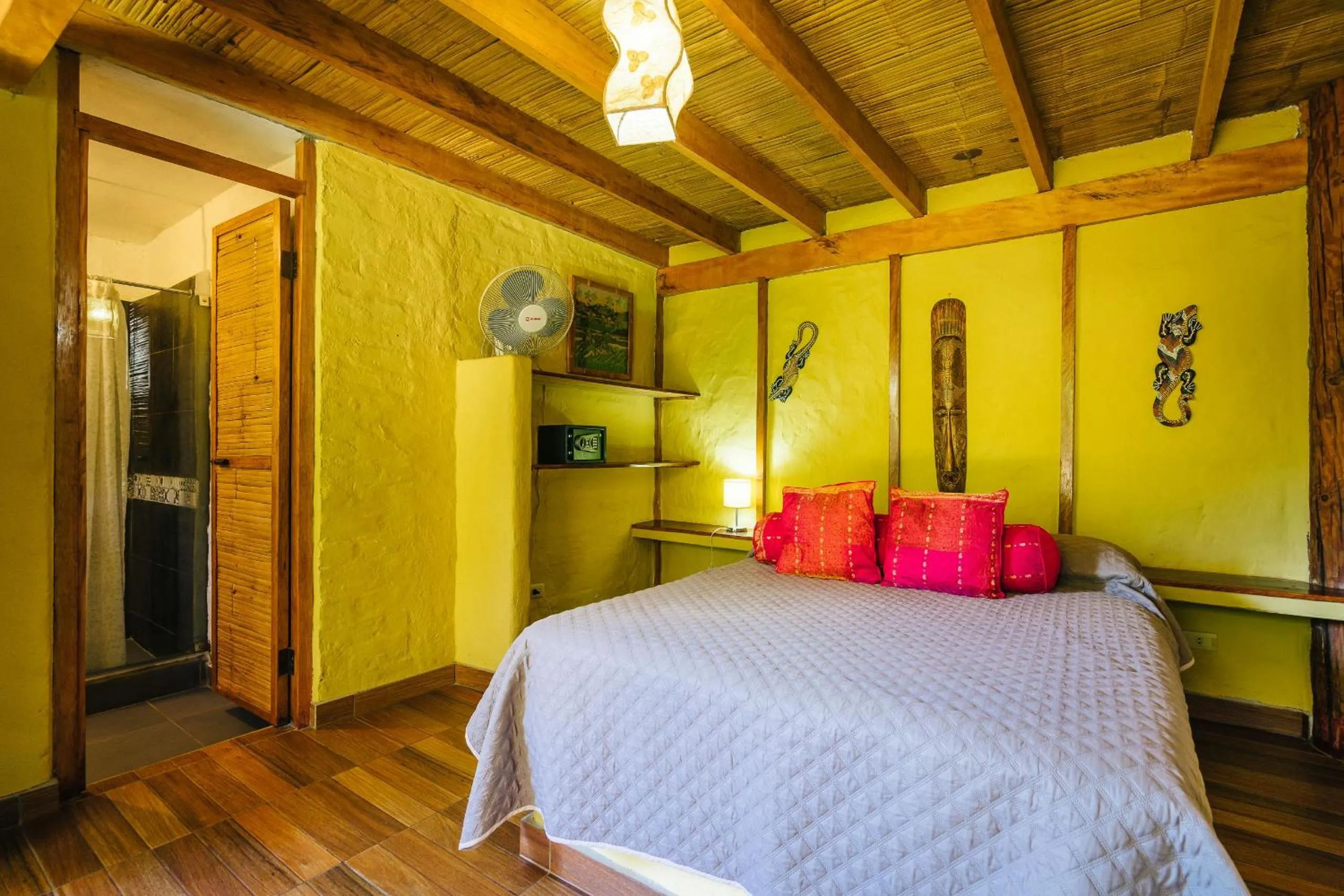 Bed in Kimbas Bungalows Mancora