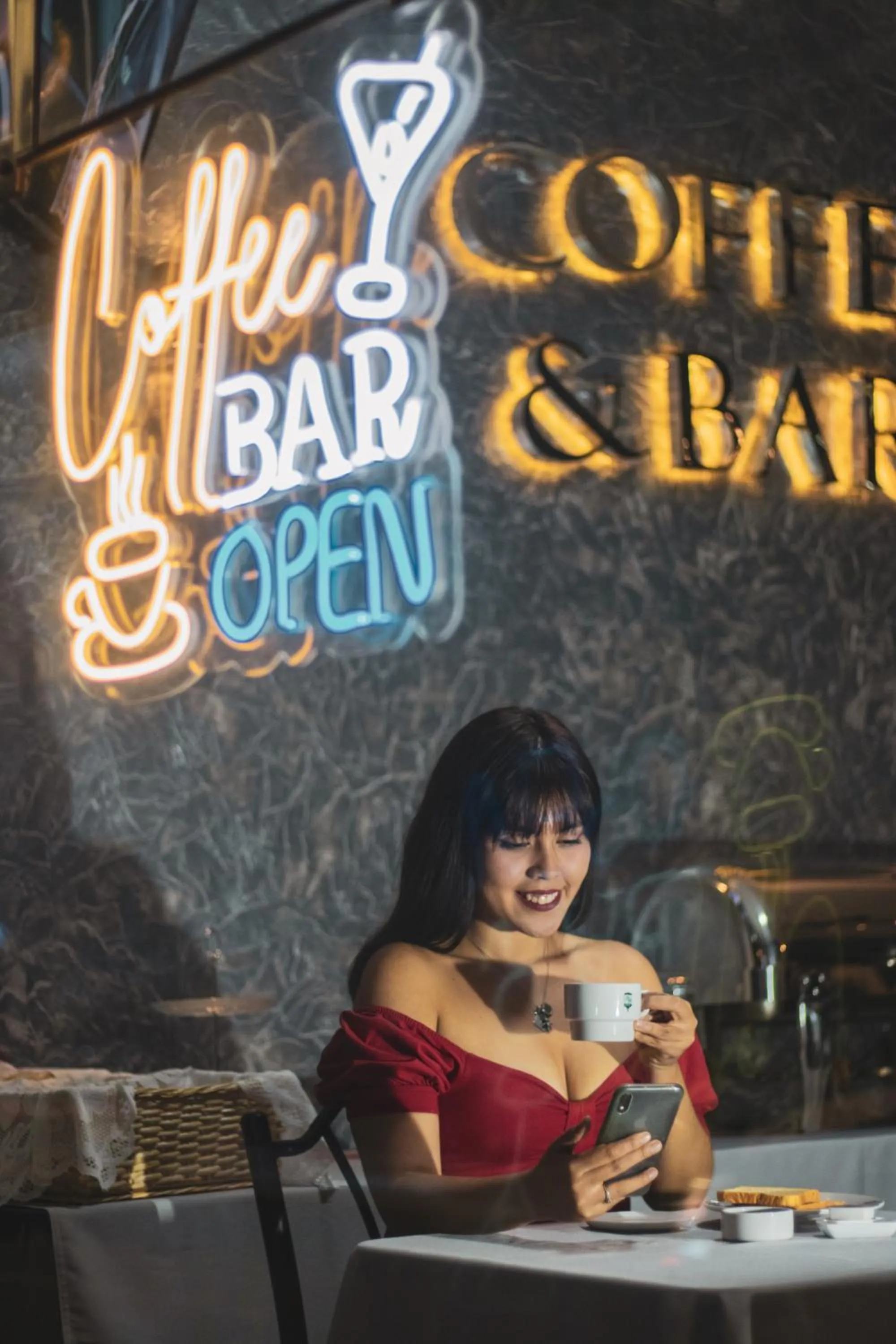 Restaurant/places to eat in Saint Germain Hotel