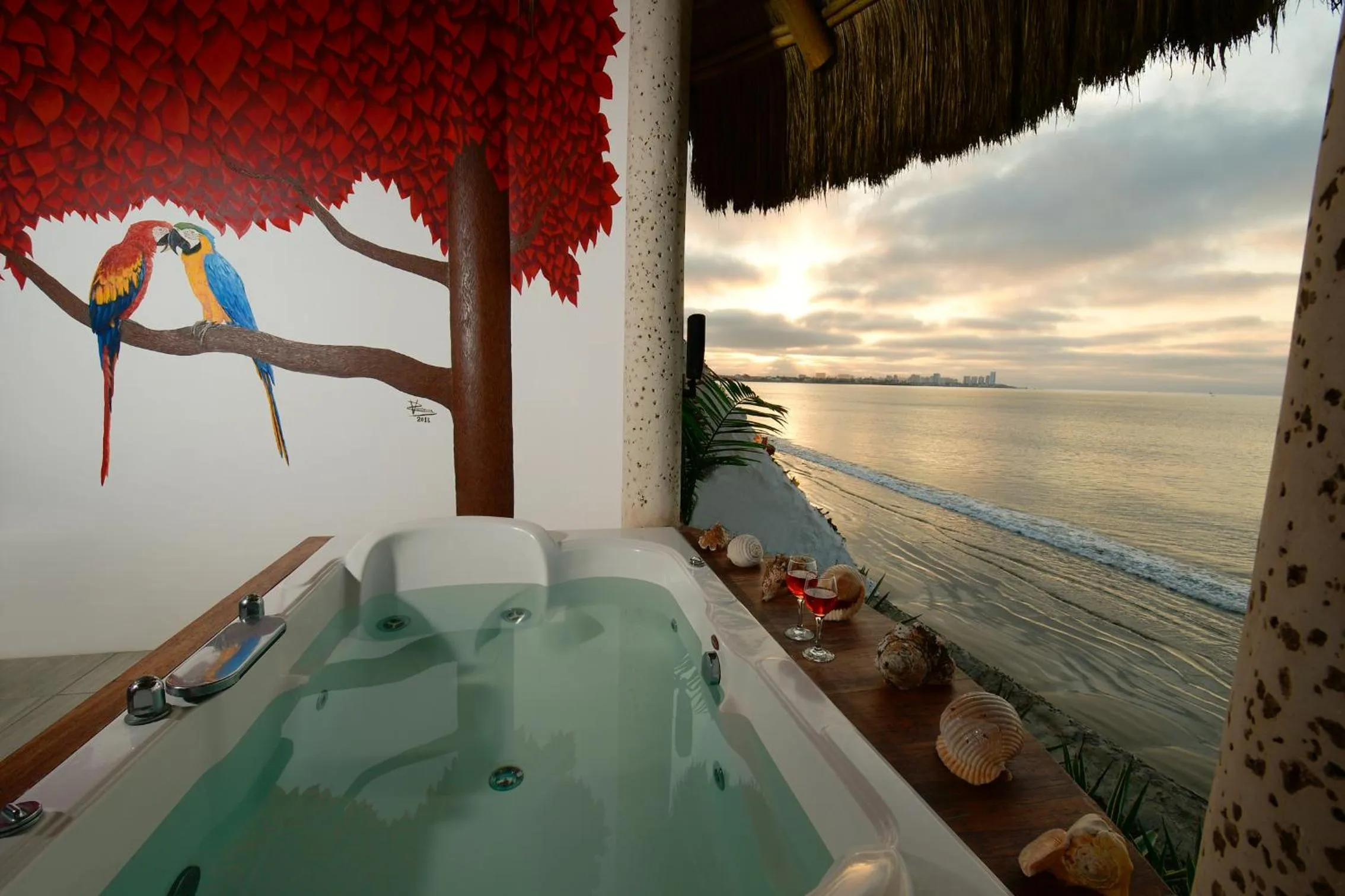 Hot Tub in Hotel Boutique Playa Canela Ecuador