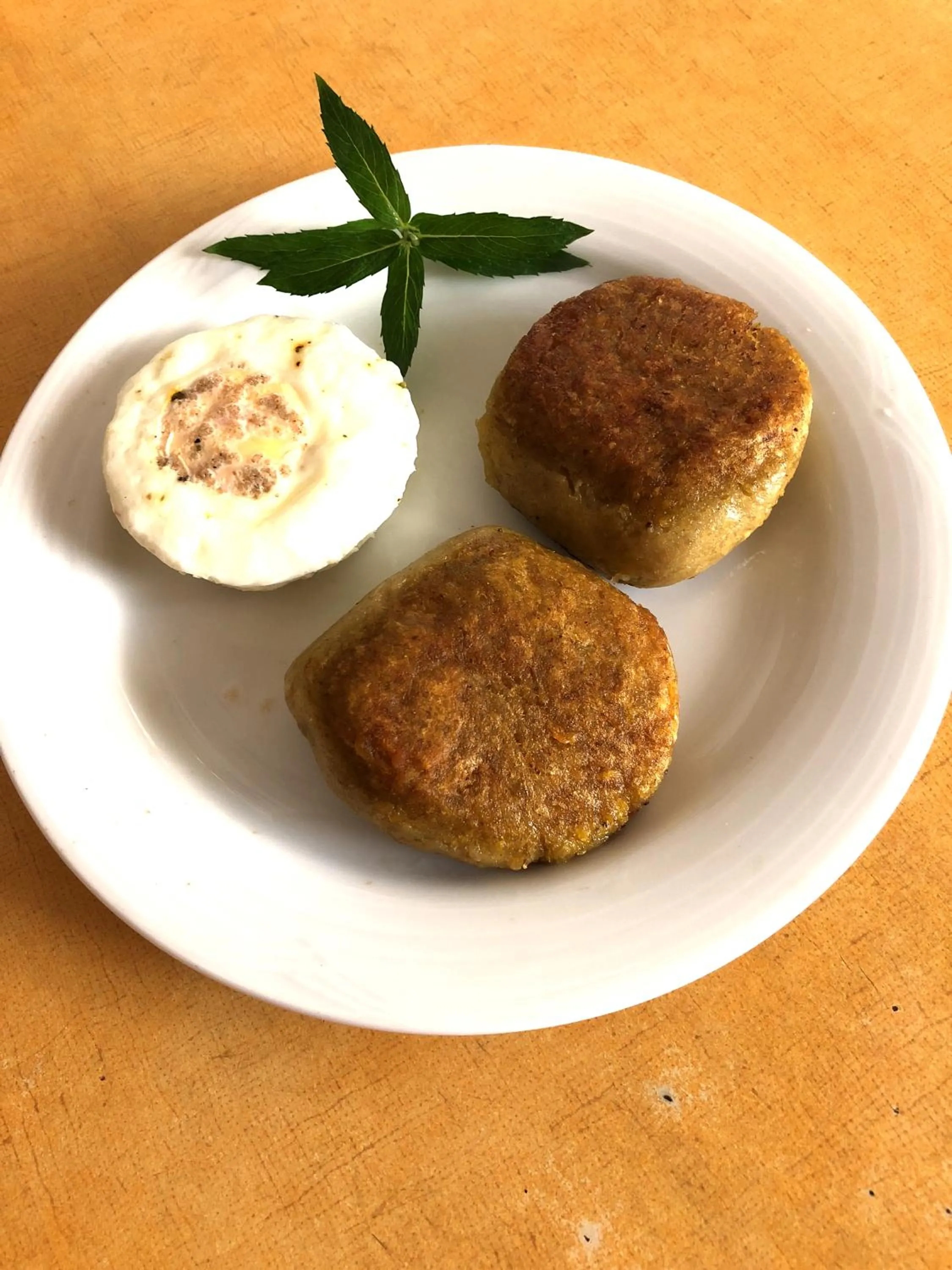 Food in Hotel Boutique Playa Canela Ecuador