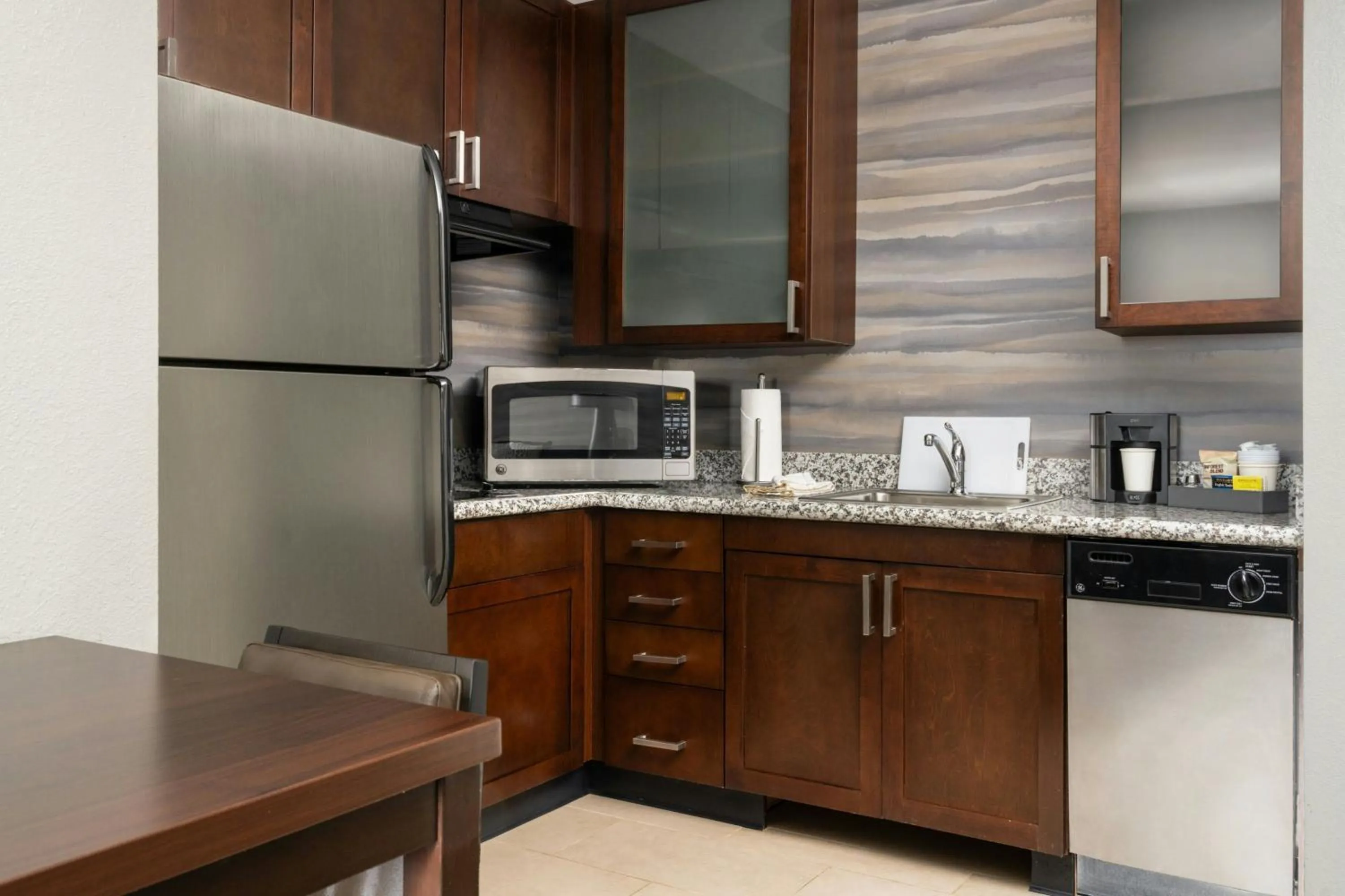 Kitchen or kitchenette in Residence Inn by Marriott Springfield Chicopee