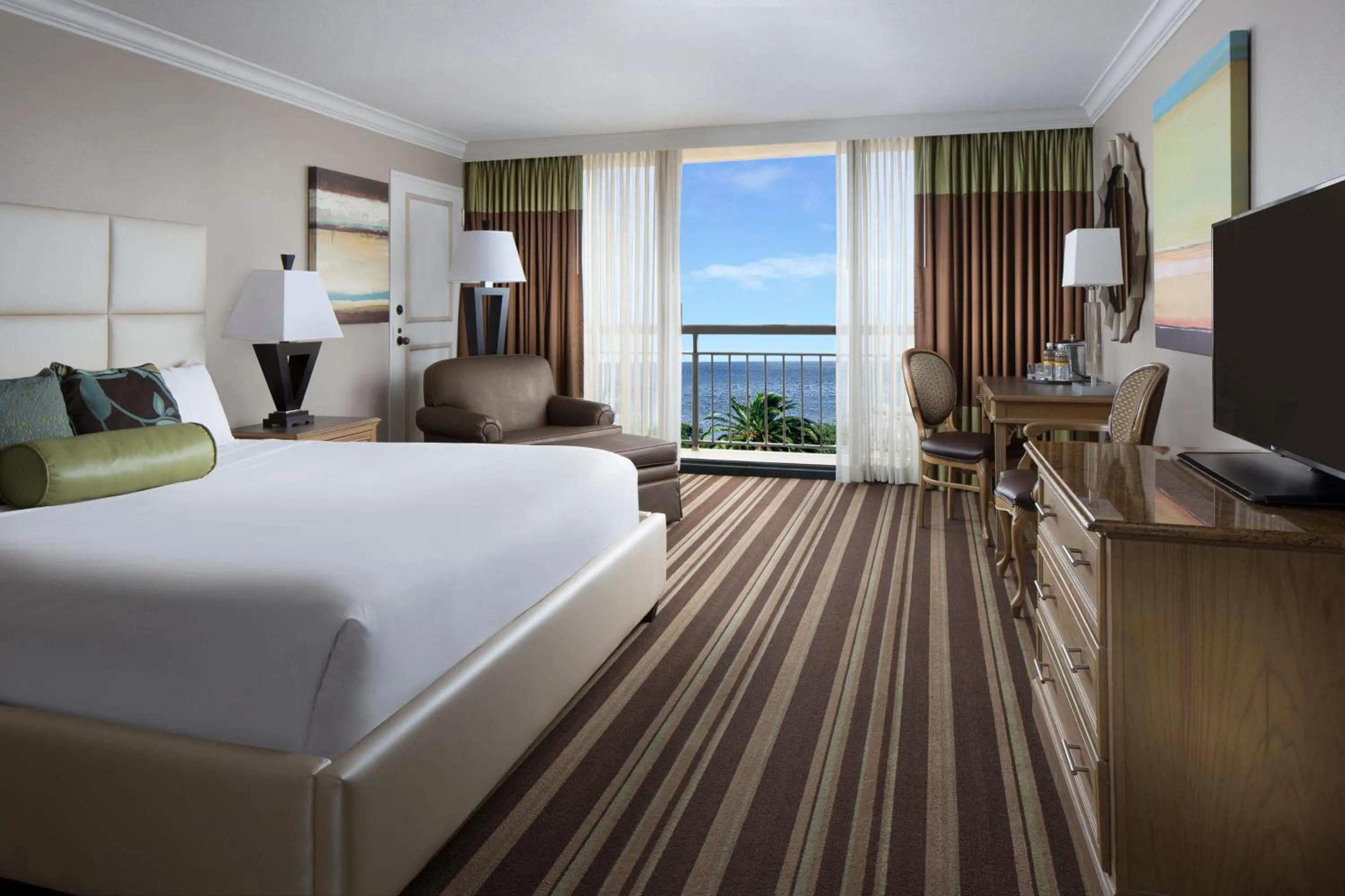 Bedroom, Bed in The San Luis Resort Spa & Conference Center