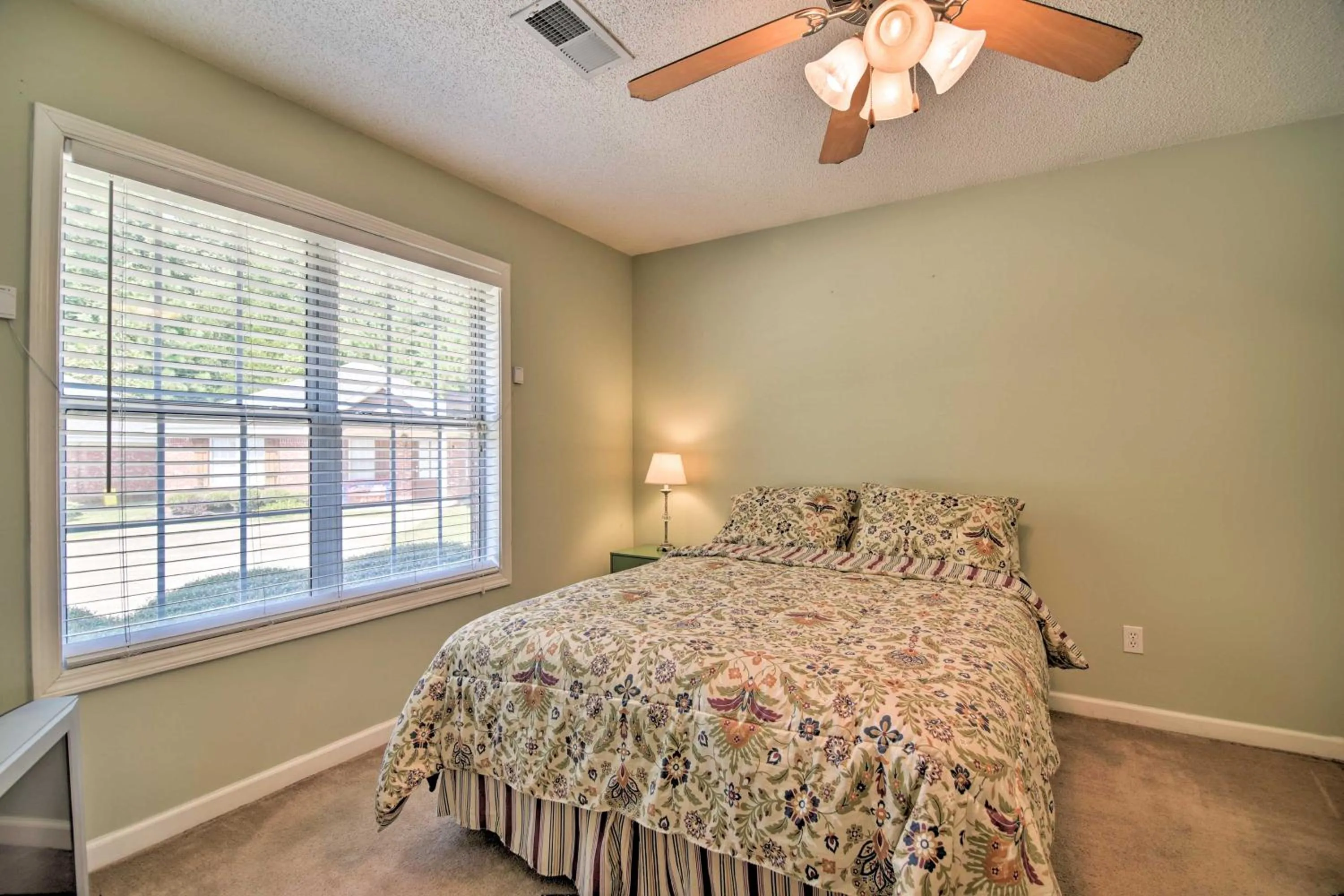 Bed in Charming Oxford Home about 1 Mi to Ole Miss Campus