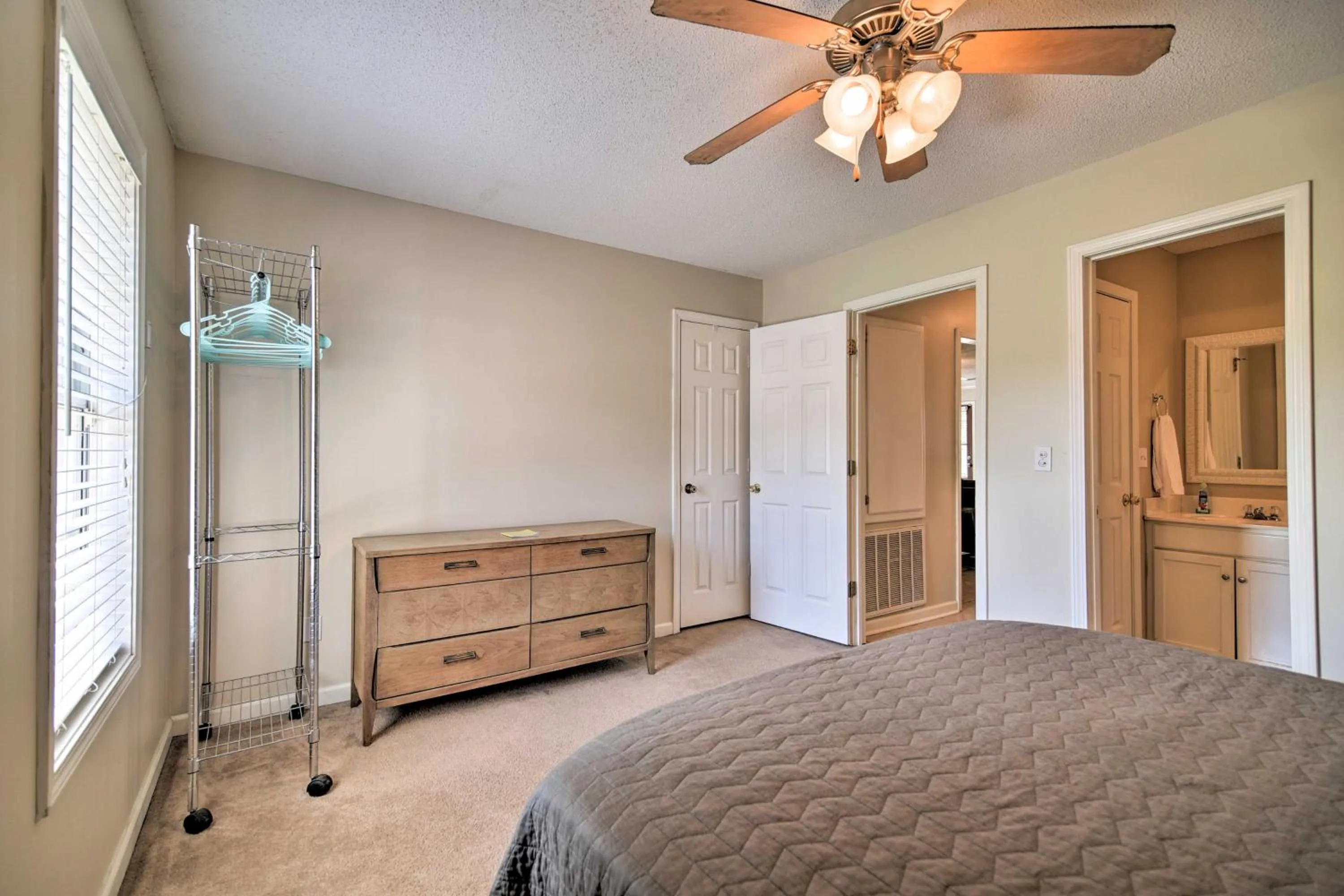 Bed in Charming Oxford Home about 1 Mi to Ole Miss Campus