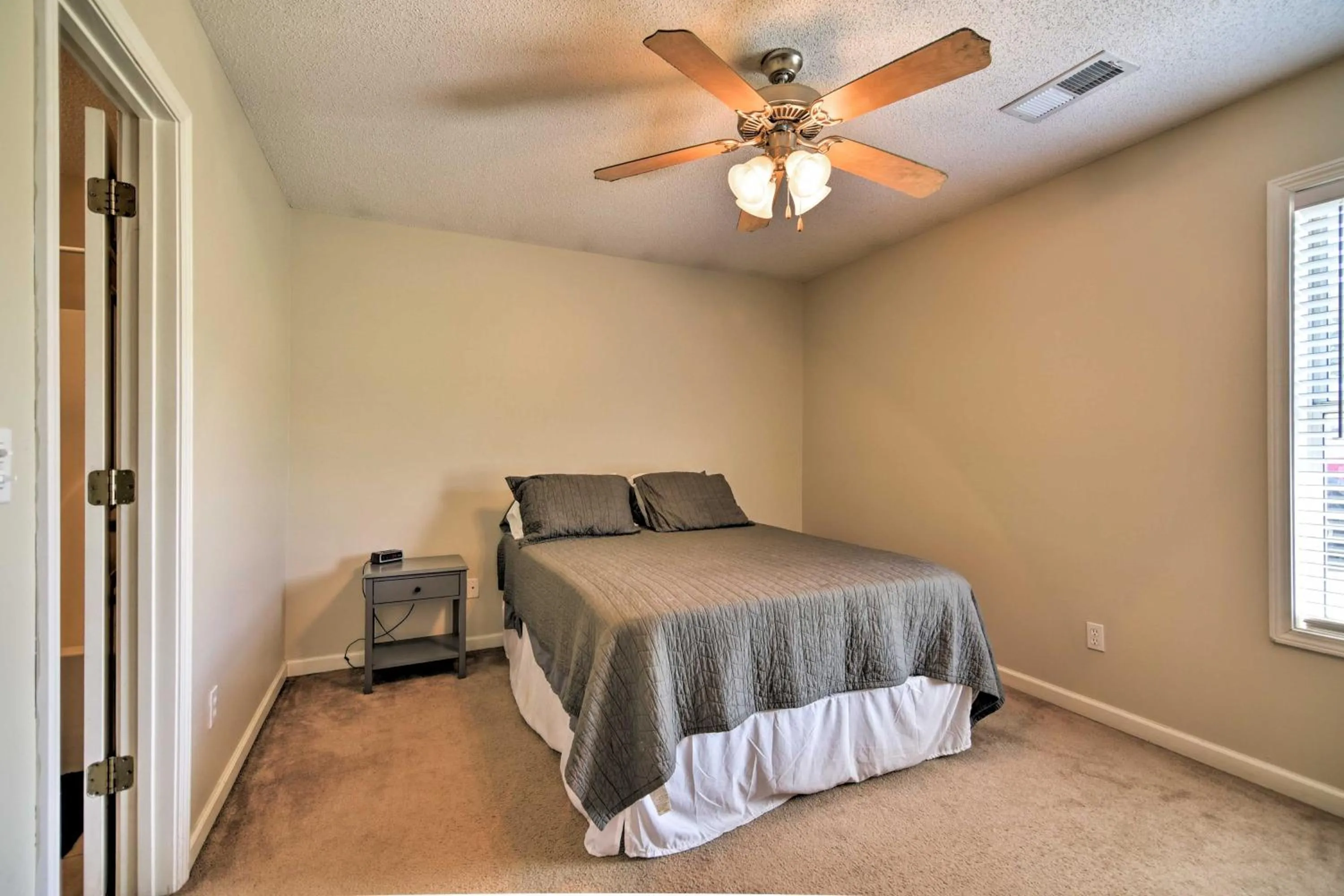 Bed in Charming Oxford Home about 1 Mi to Ole Miss Campus