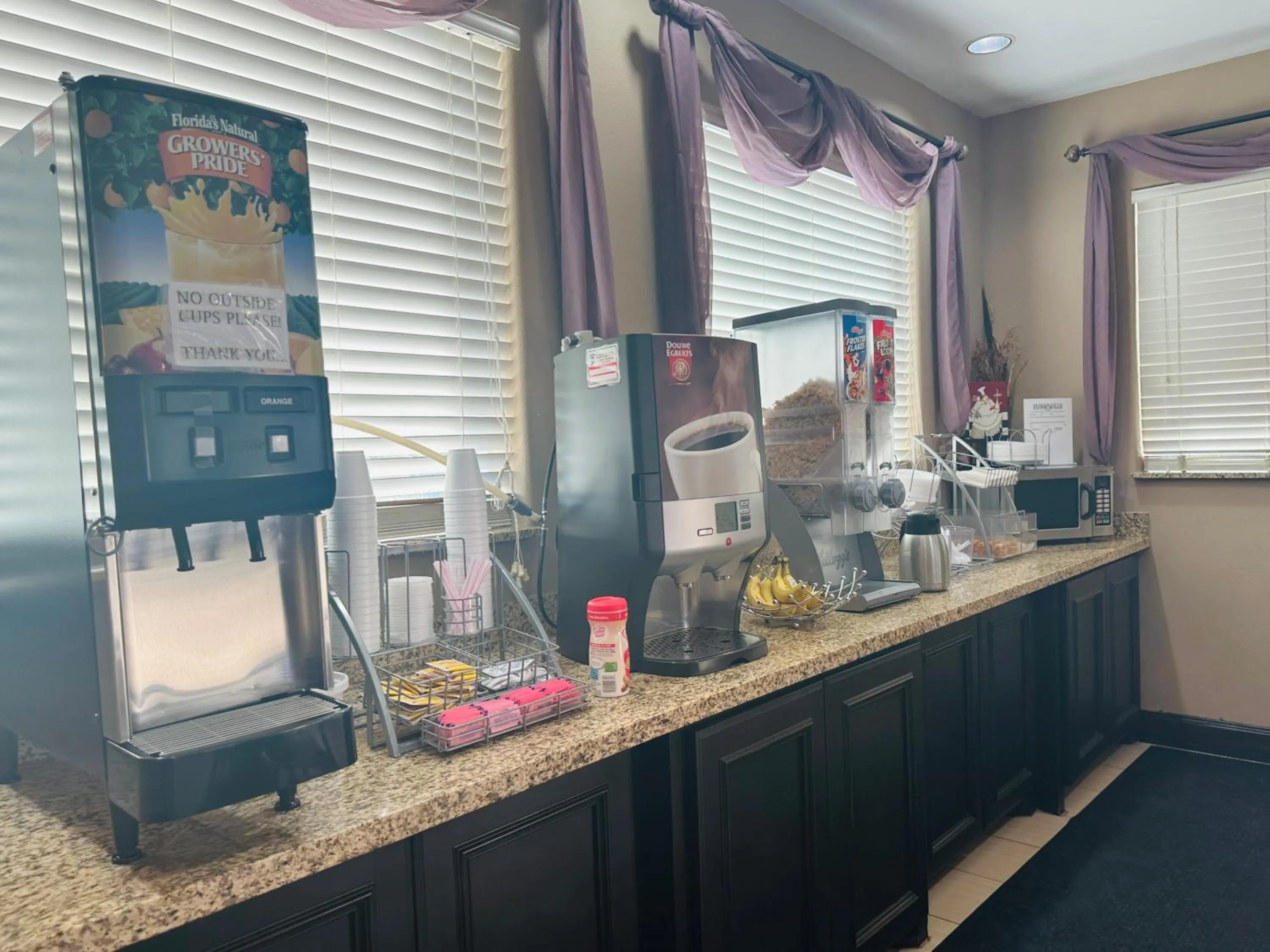 Breakfast in Executive Inn & Suites