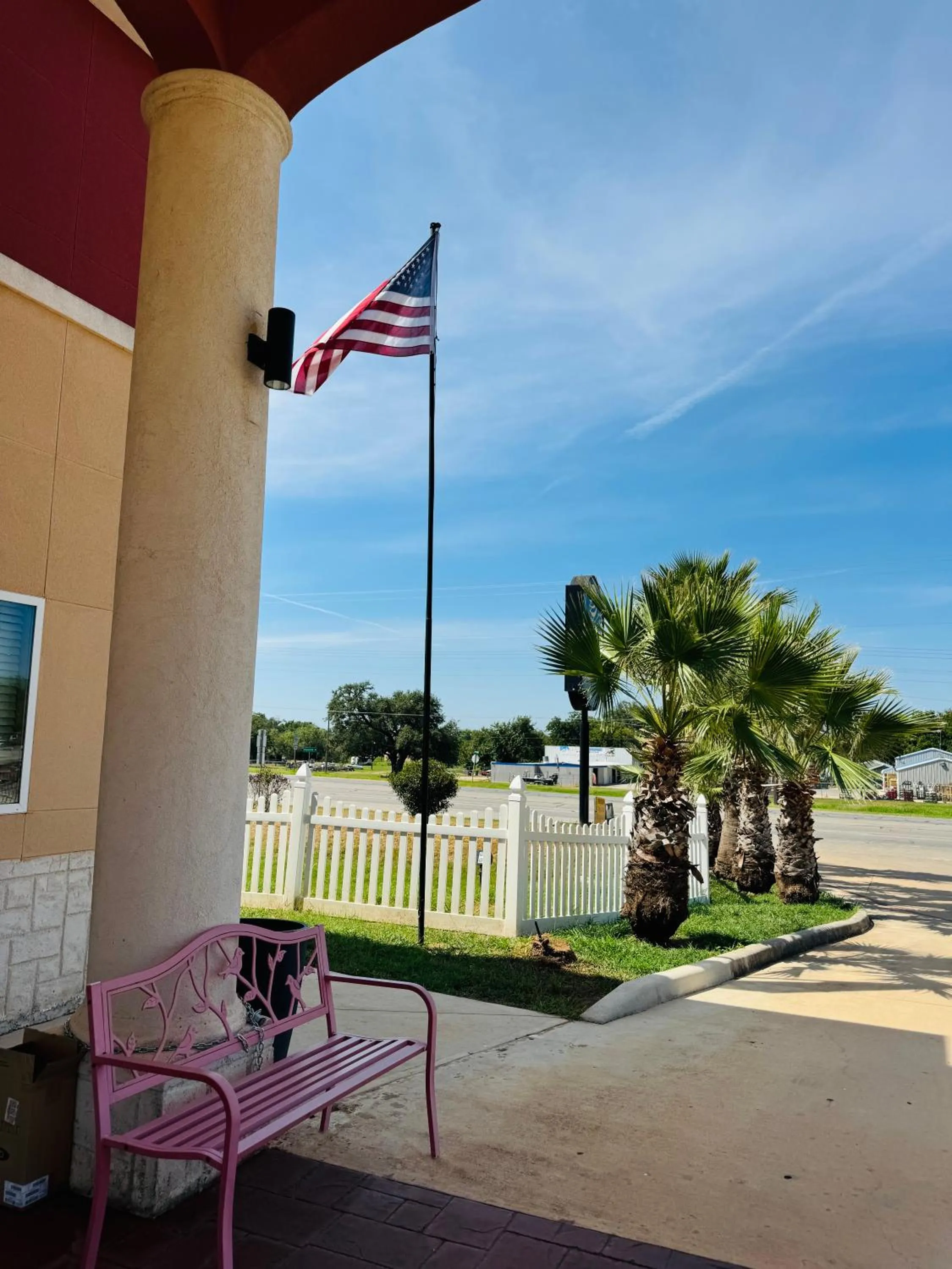 Executive Inn & Suites