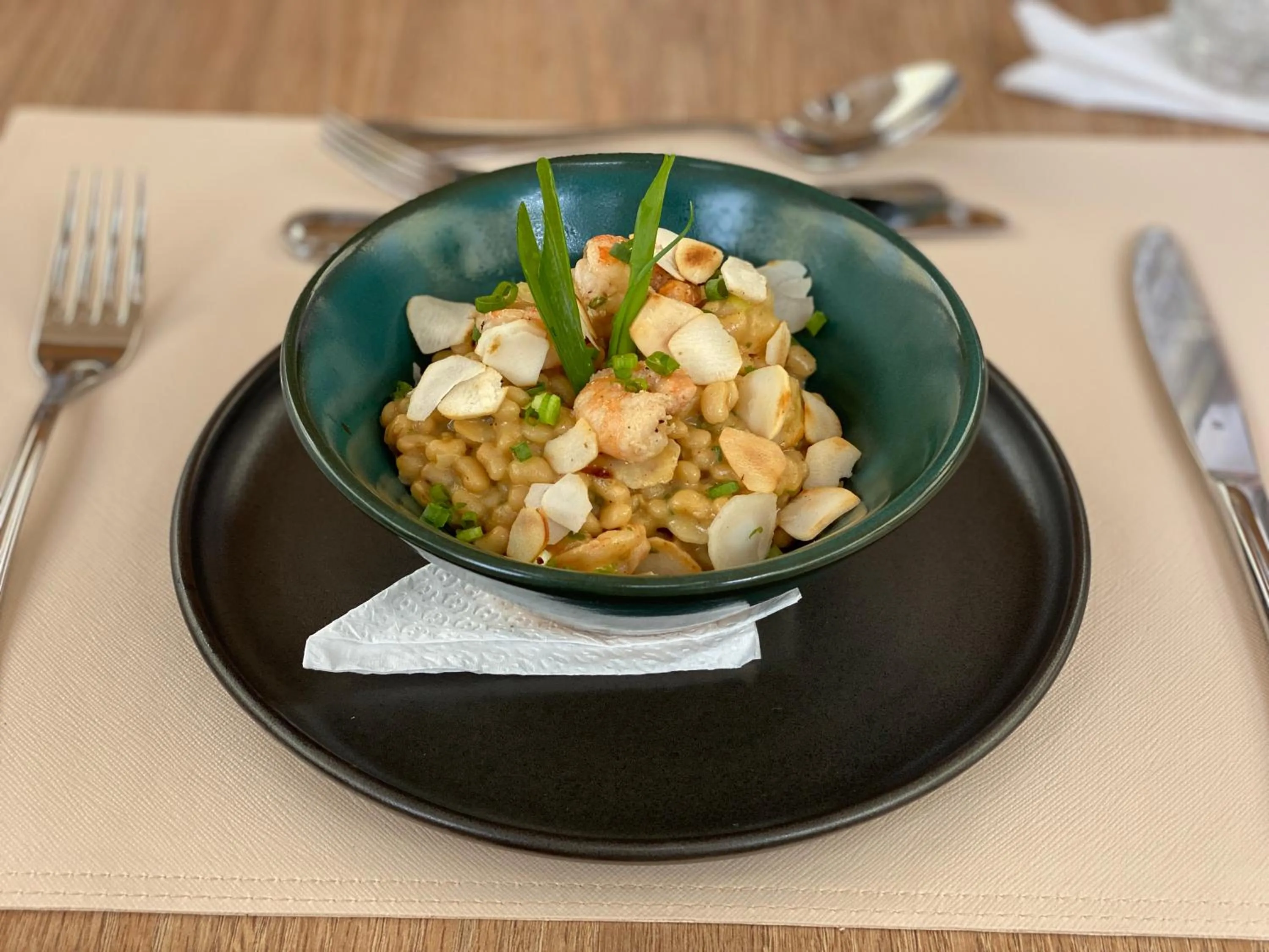 Restaurant/places to eat in Juma Ópera Boutique Hotel & Spa