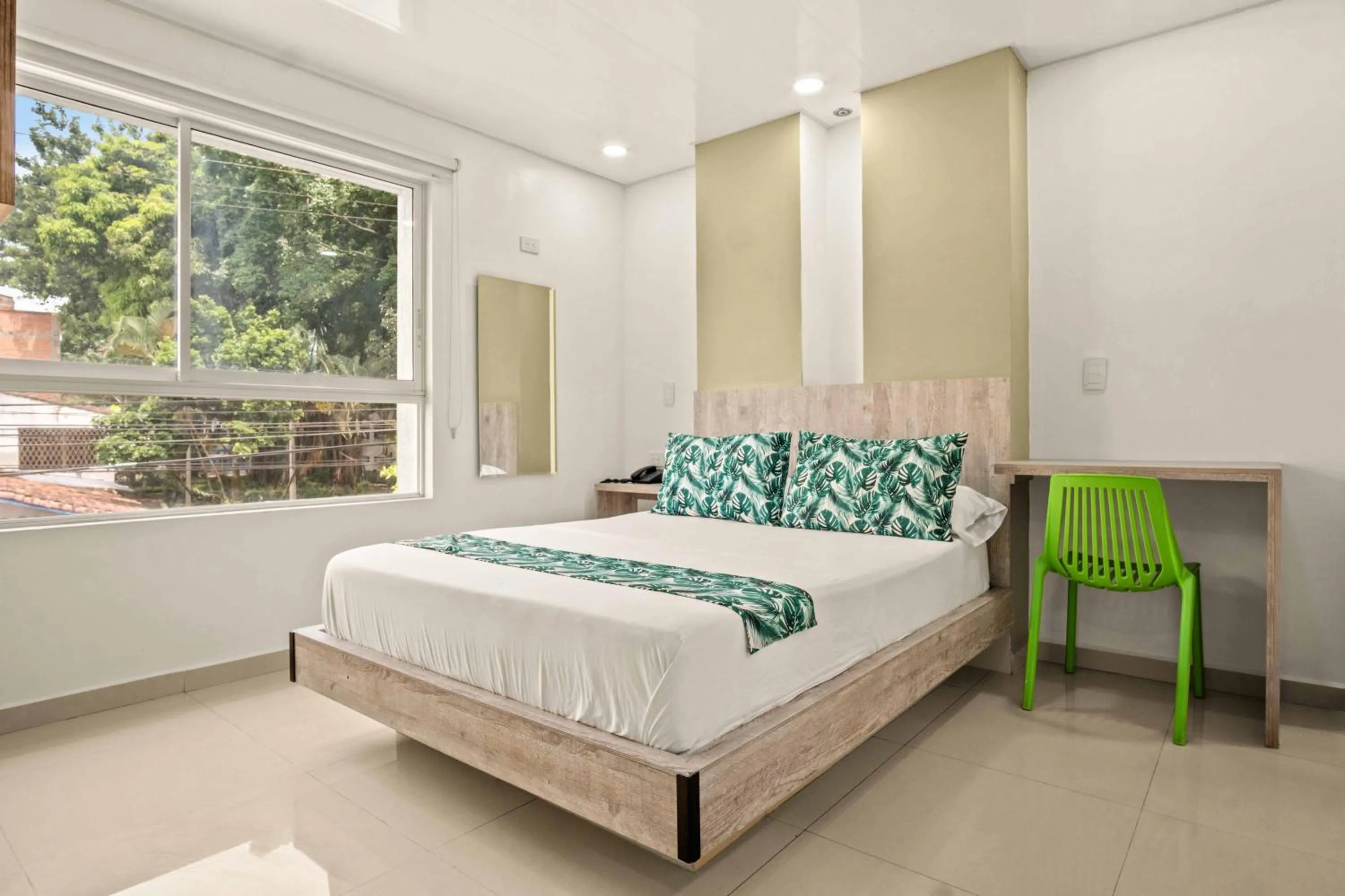 Landmark view, Bed in Hotel Eco Suite