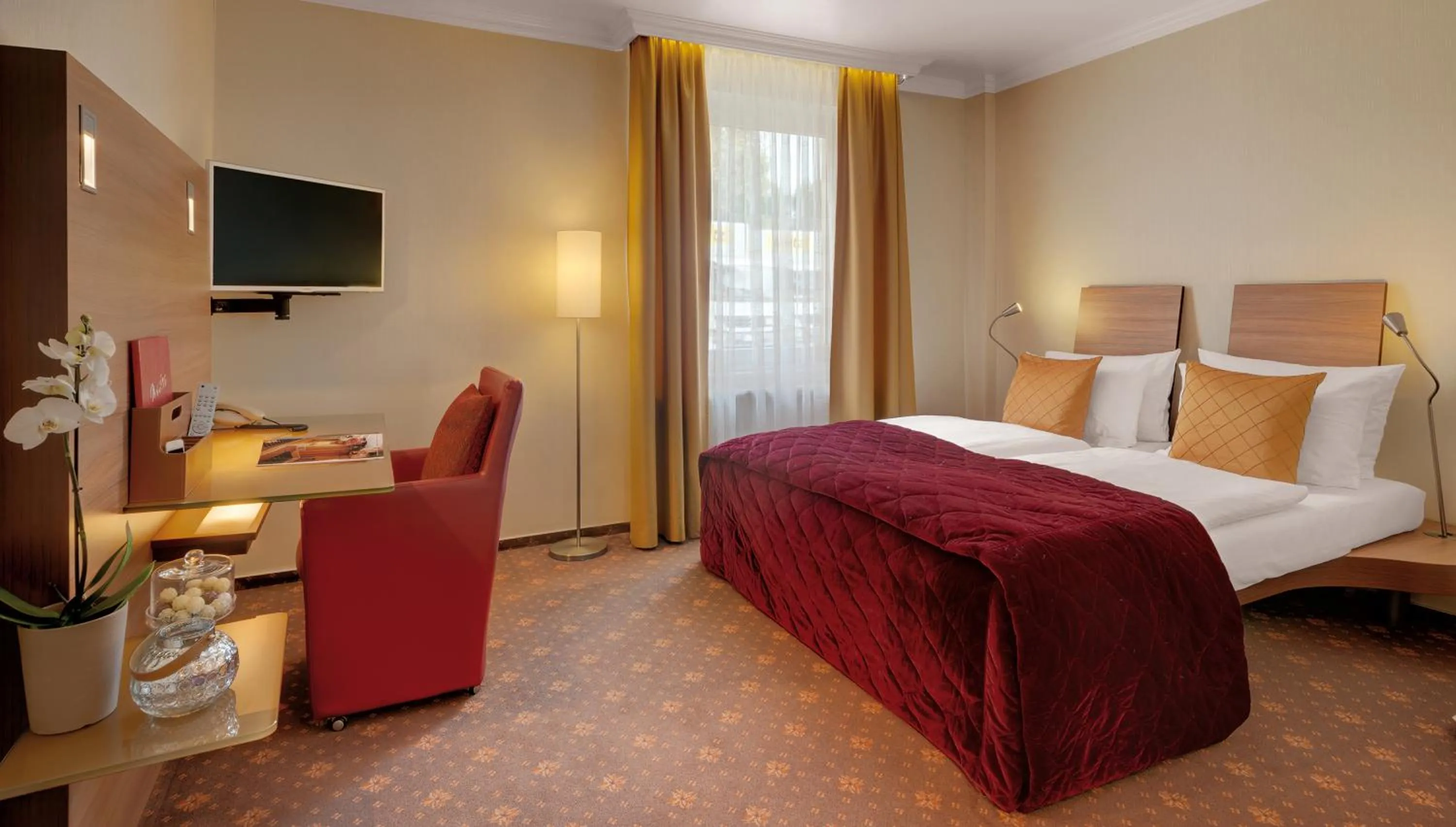 Photo of the whole room, Bed in Hotel Wegner - T h e culinary art hotel