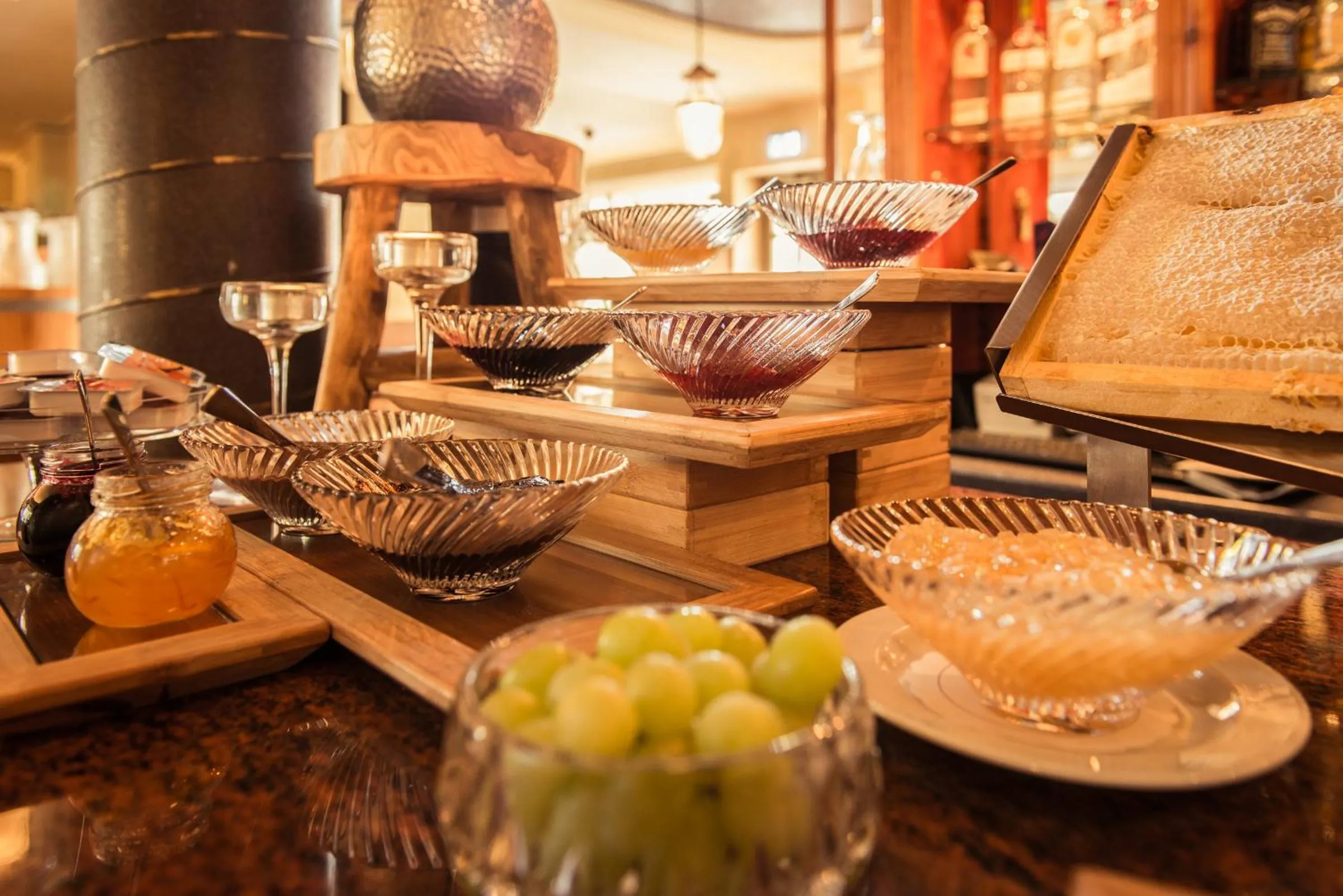 Food and drinks in Hotel Wegner - T h e culinary art hotel