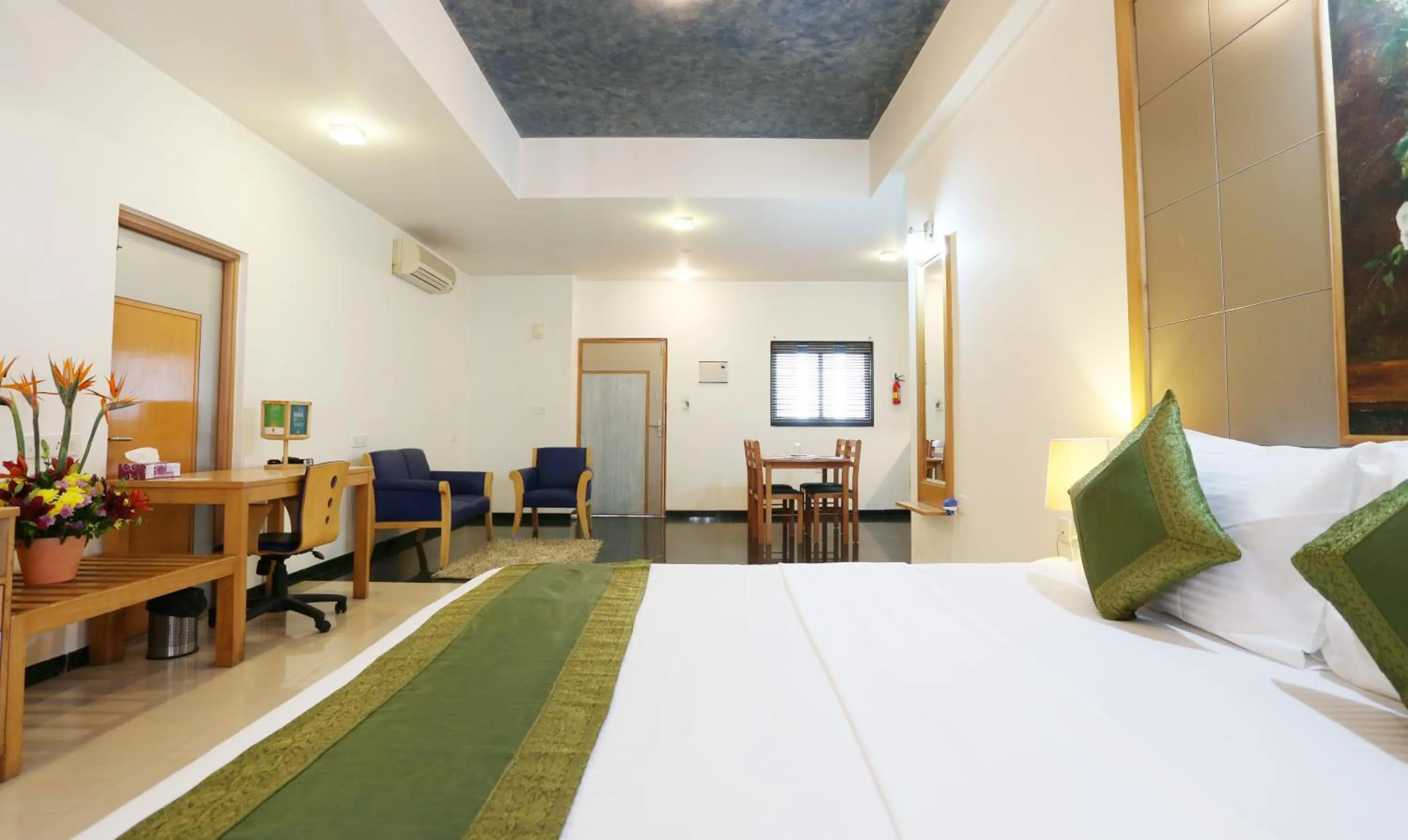 Bed in Treebo Edha Suites Koramangala